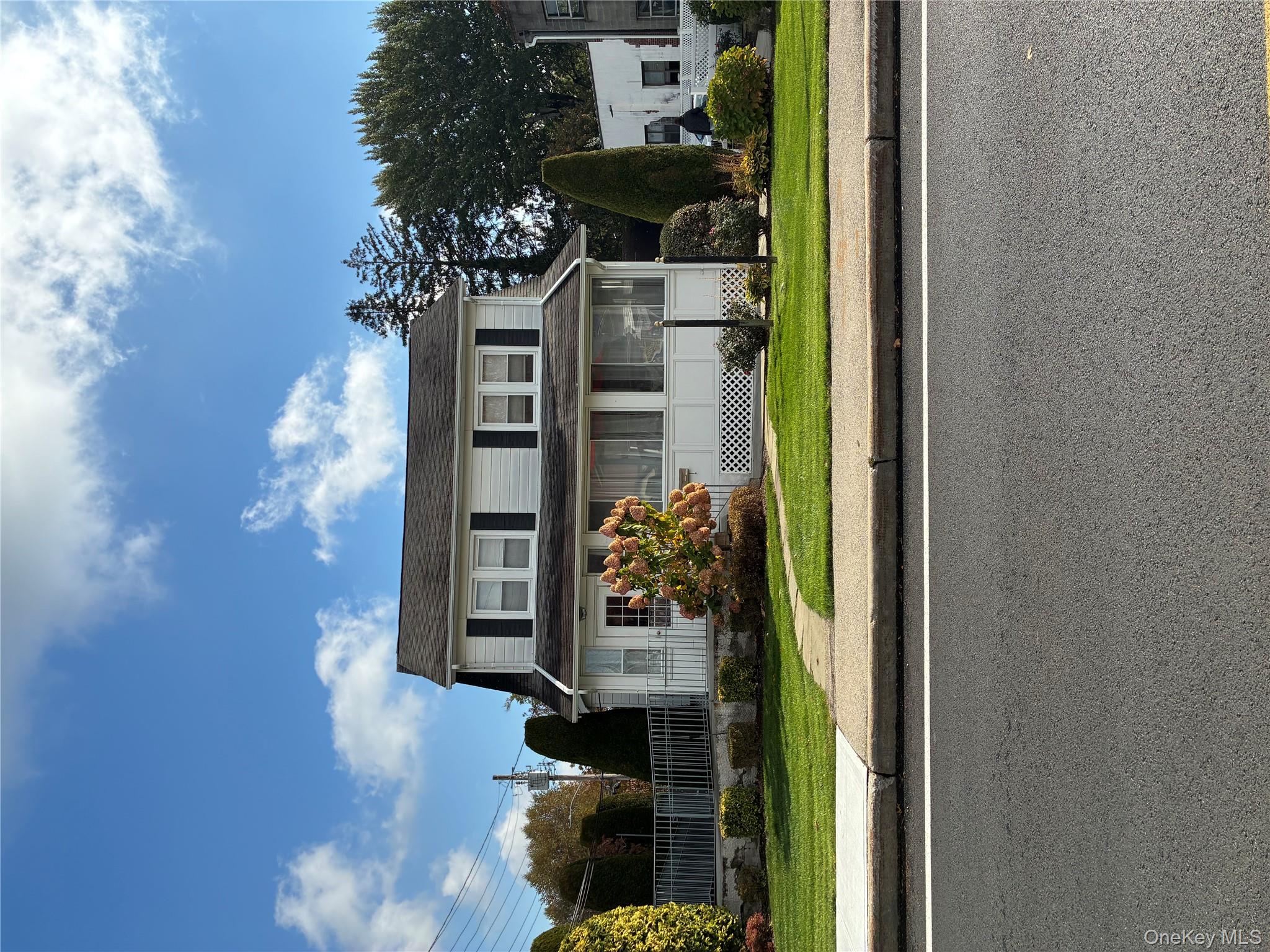 #1 photo, 118 Columbus Avenue, Valhalla , NY 10595