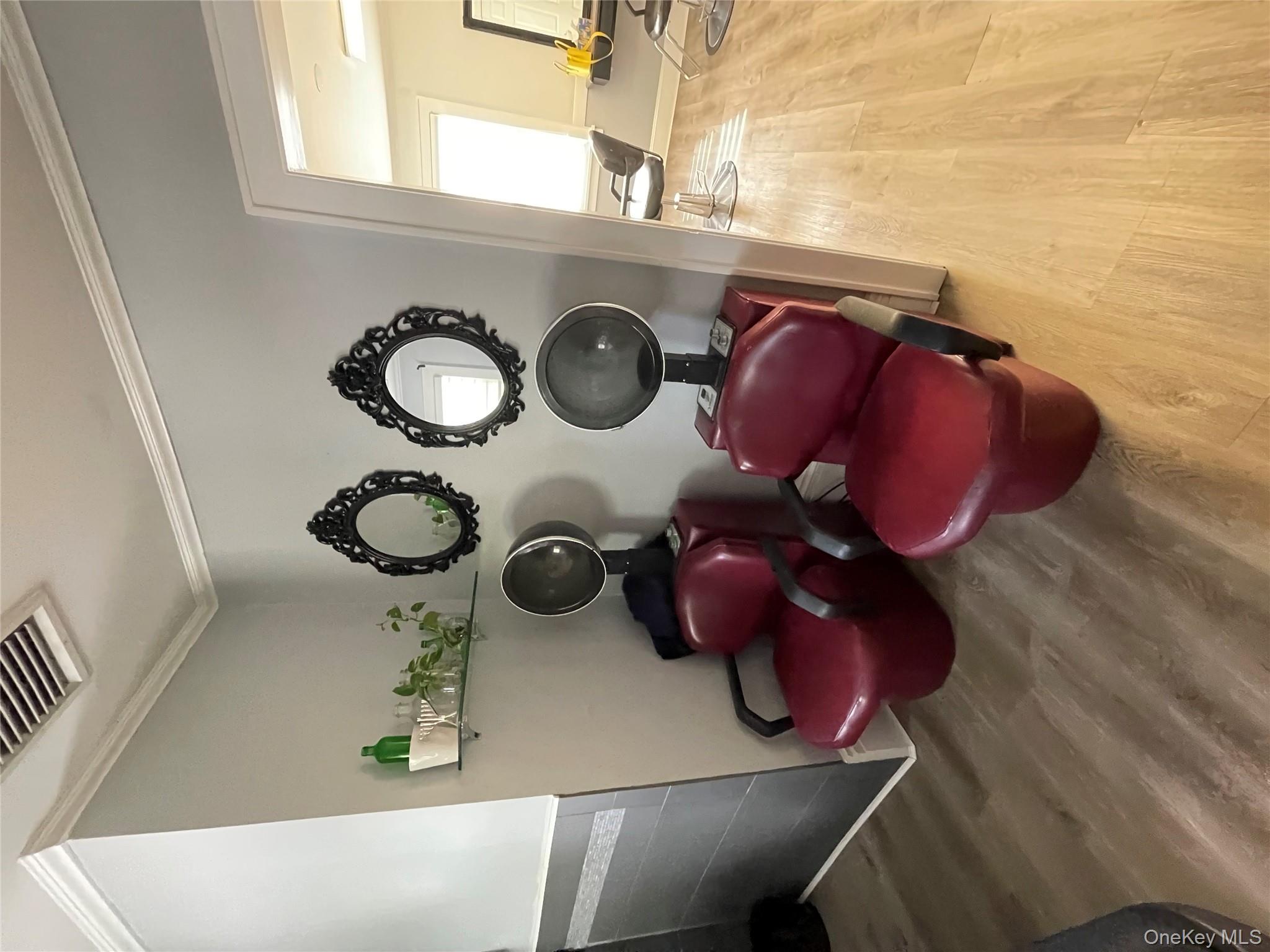 #17 photo, 118 Columbus Avenue, Valhalla , NY 10595