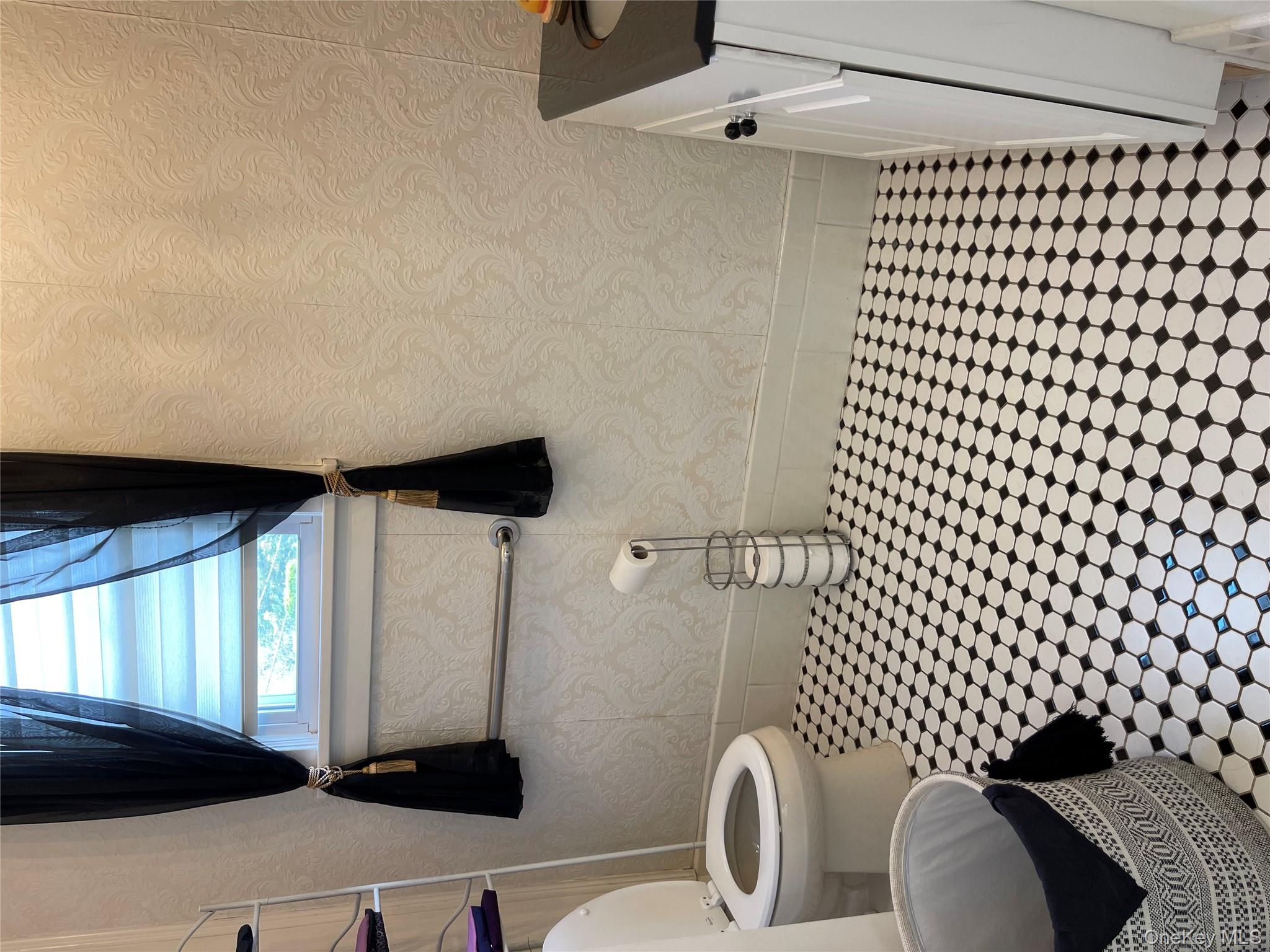 #6 photo, 118 Columbus Avenue, Valhalla , NY 10595