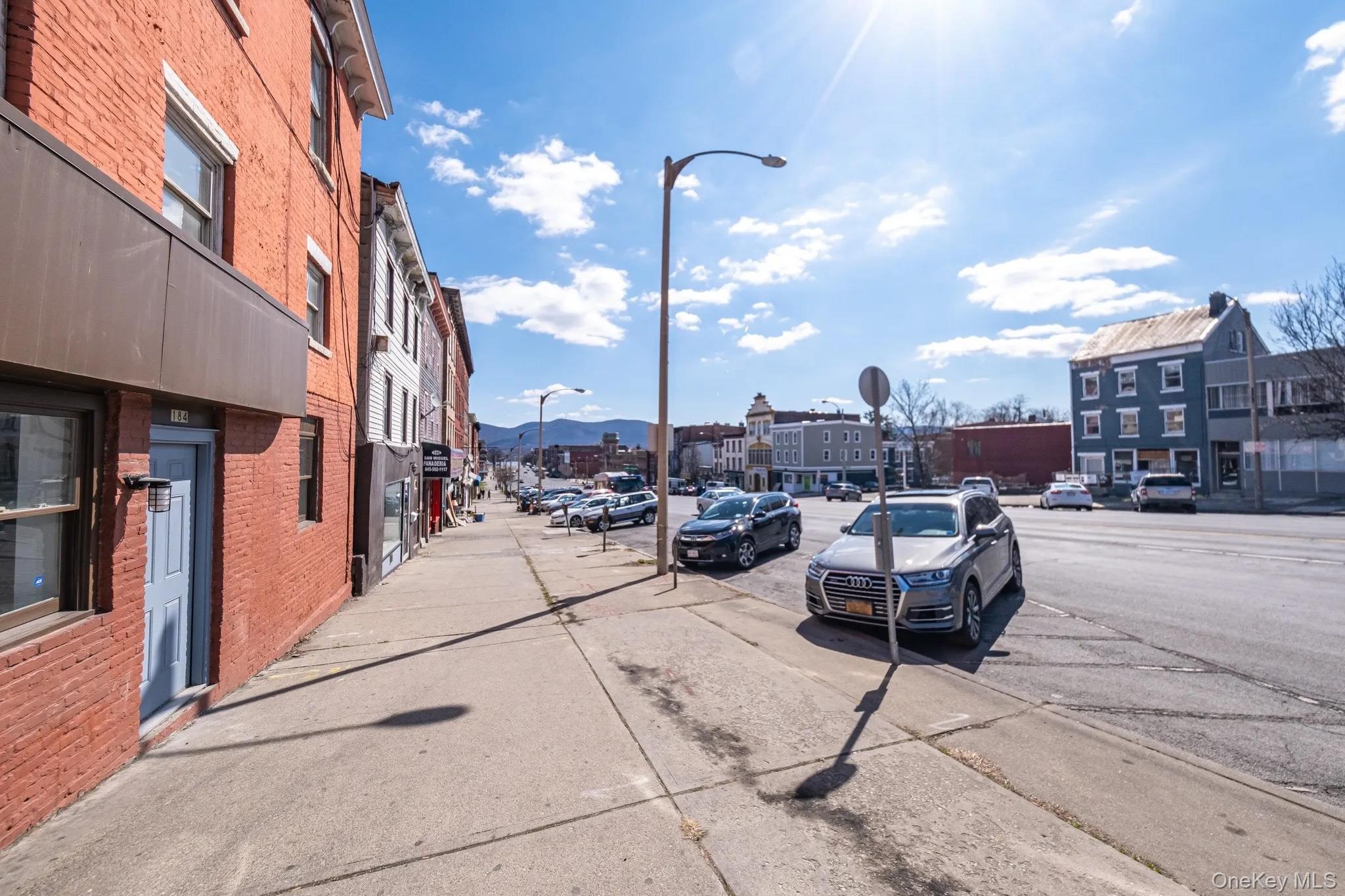 #13 photo, 184 Broadway, Newburgh , NY 12550