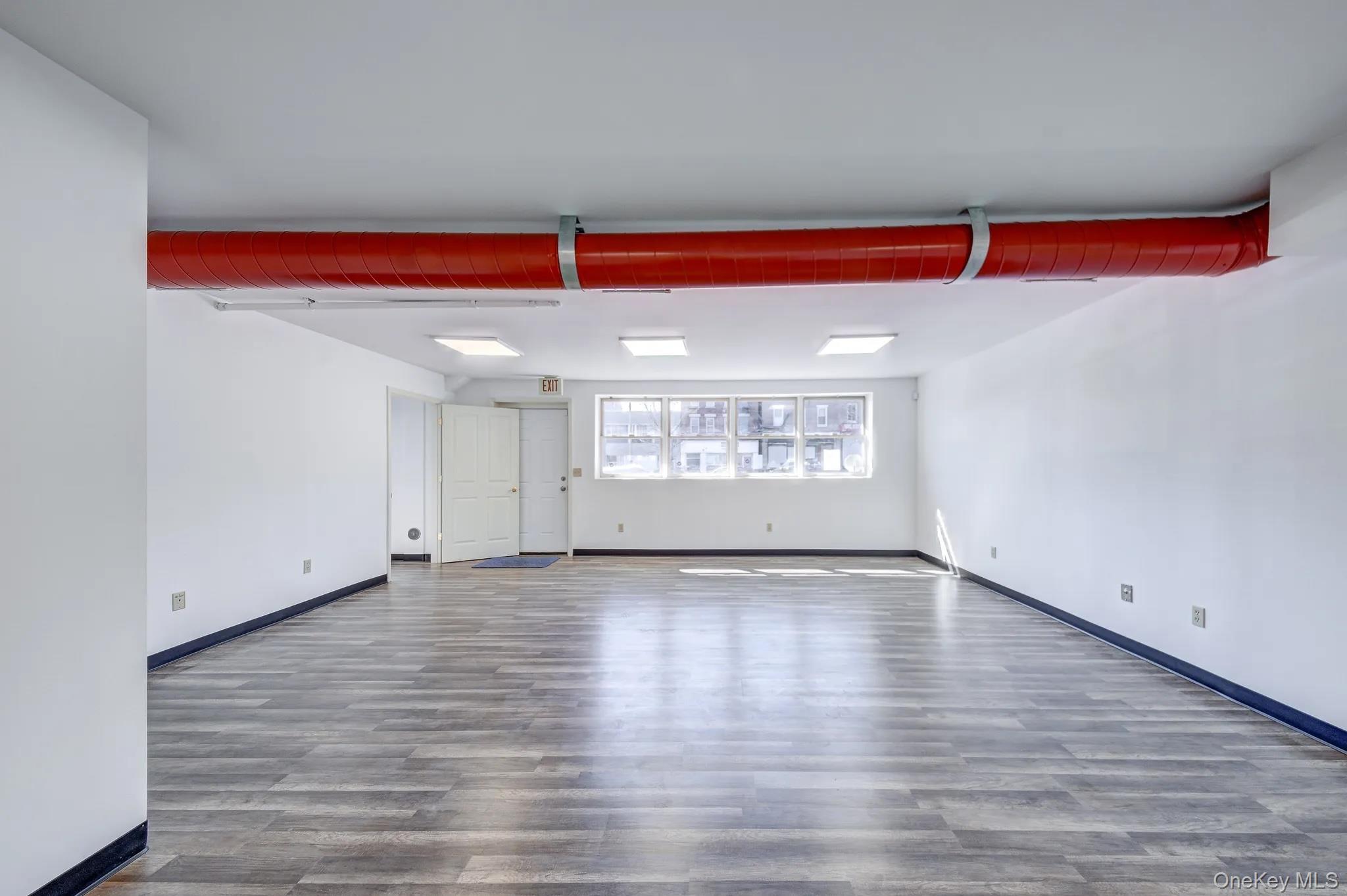 #5 photo, 184 Broadway, Newburgh , NY 12550