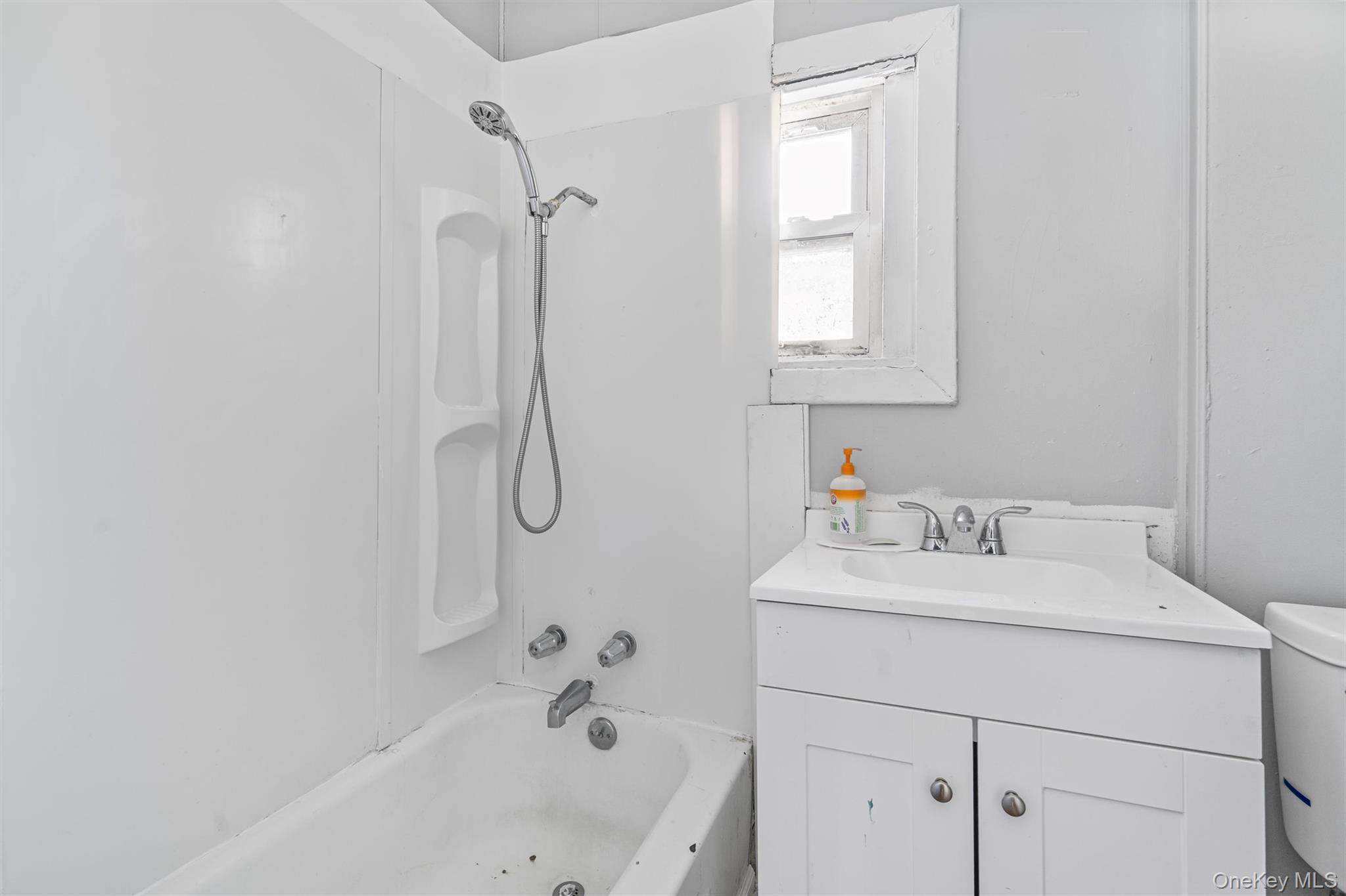 #13 photo, 72 Wisner Avenue, Newburgh , NY 12550