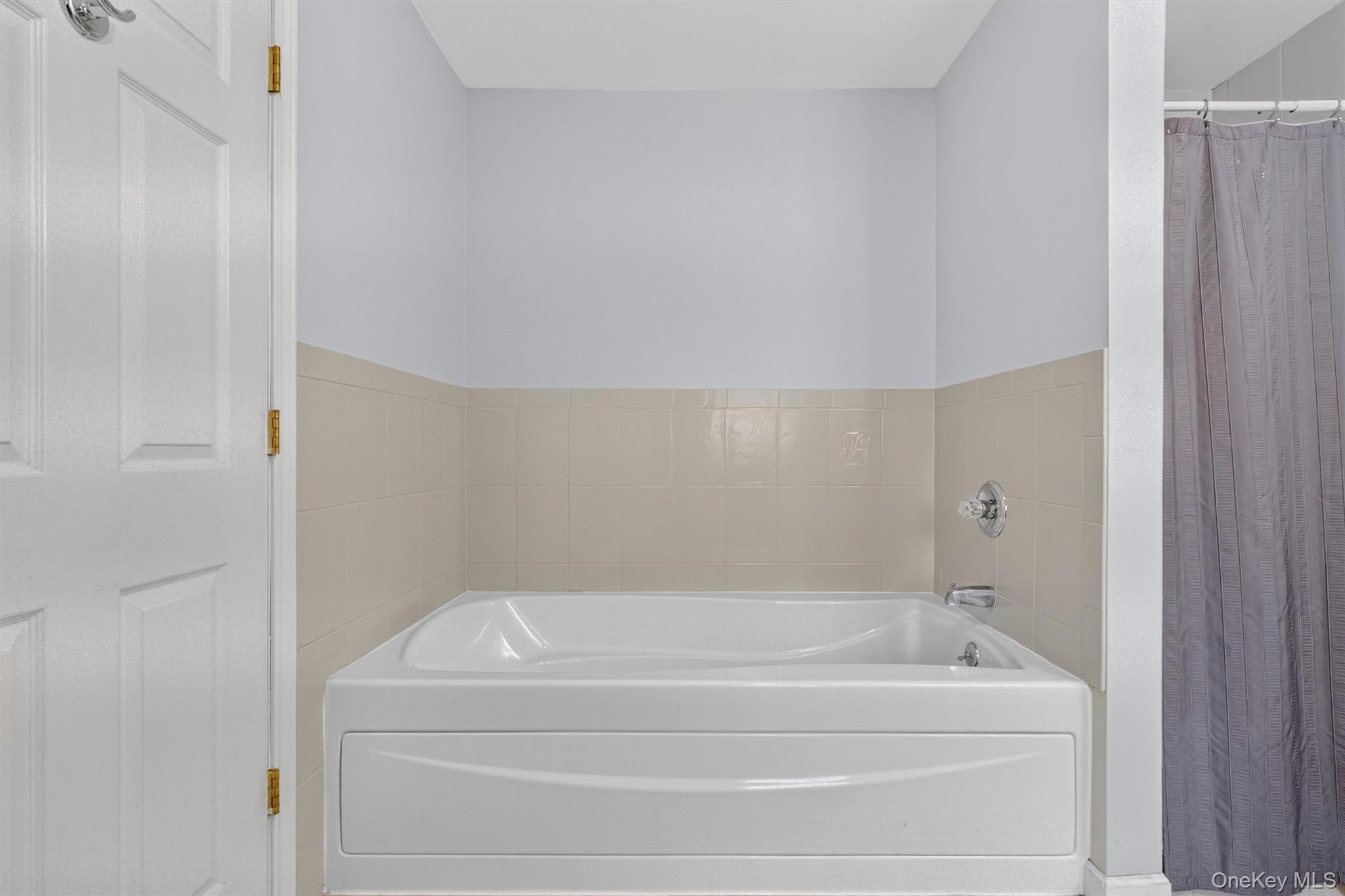 #20 photo, 1356 Longview Avenue, Peekskill , NY 10566