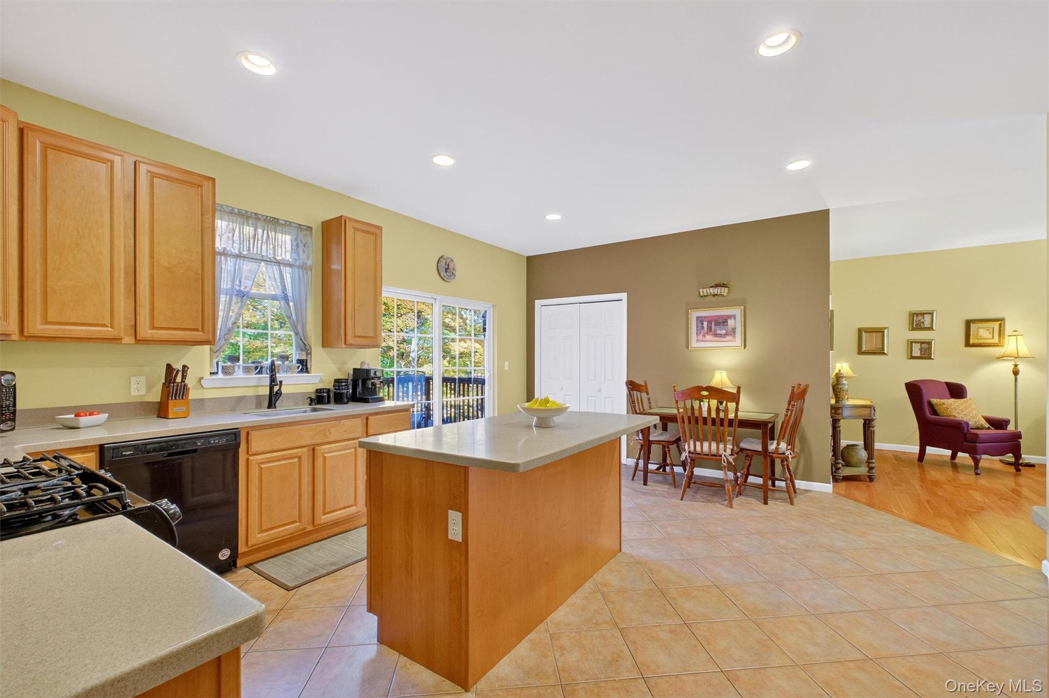 #9 photo, 1356 Longview Avenue, Peekskill , NY 10566