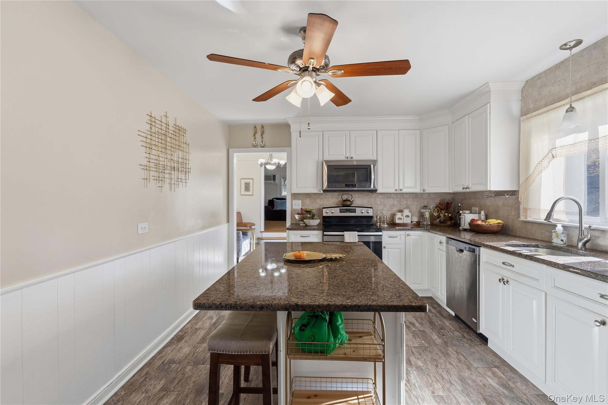 #7 photo, 30 Lakeview Terrace, Mahopac , NY 10541