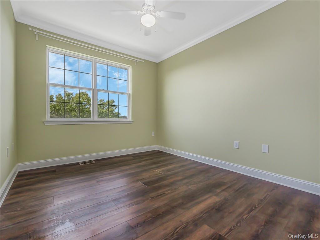 #14 photo, 1115 Balsam Drive, New Windsor , NY 12553