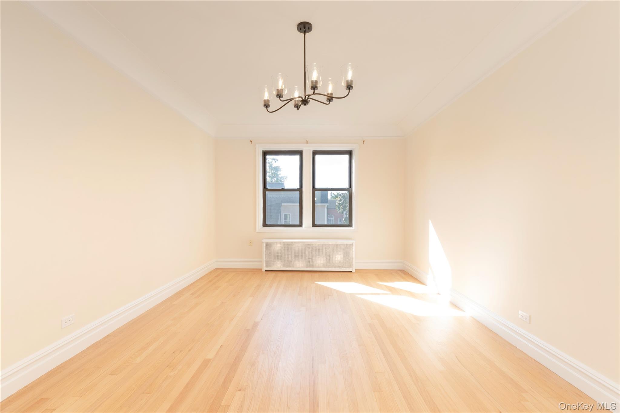 #11 photo, 19 South Broadway, Tarrytown , NY 10591