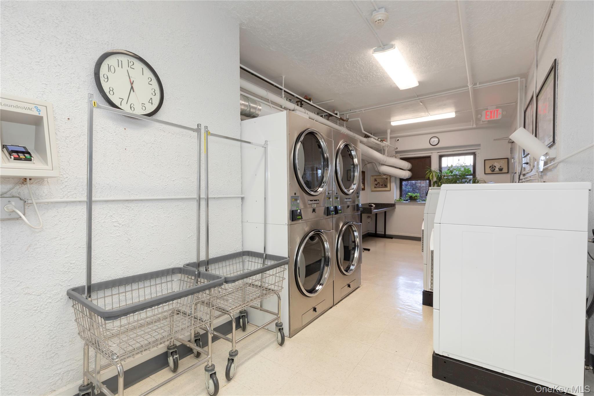 #20 photo, 19 South Broadway, Tarrytown , NY 10591