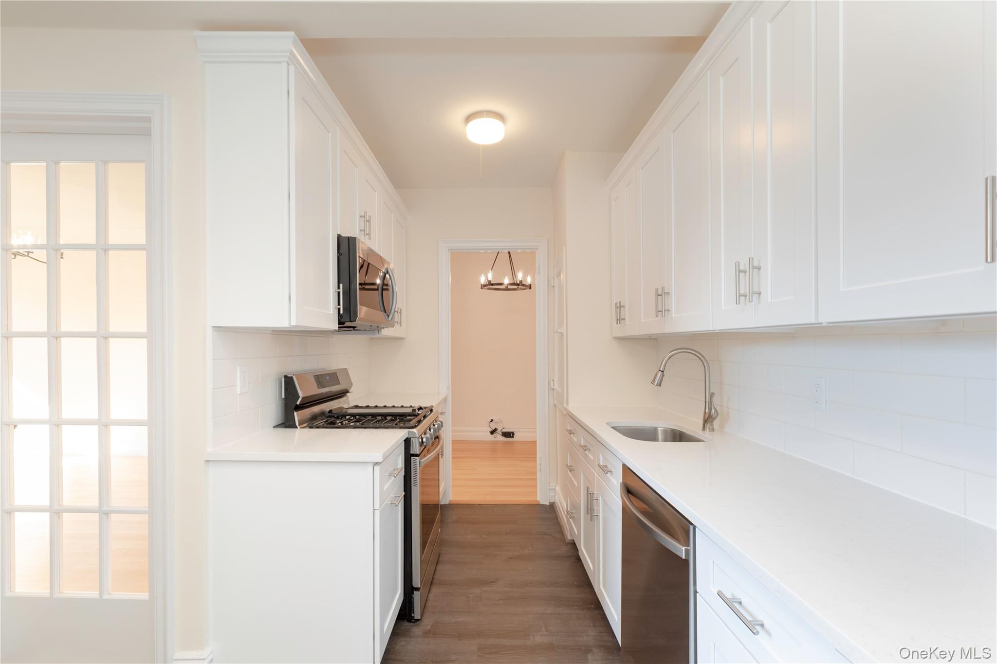 #9 photo, 19 South Broadway, Tarrytown , NY 10591