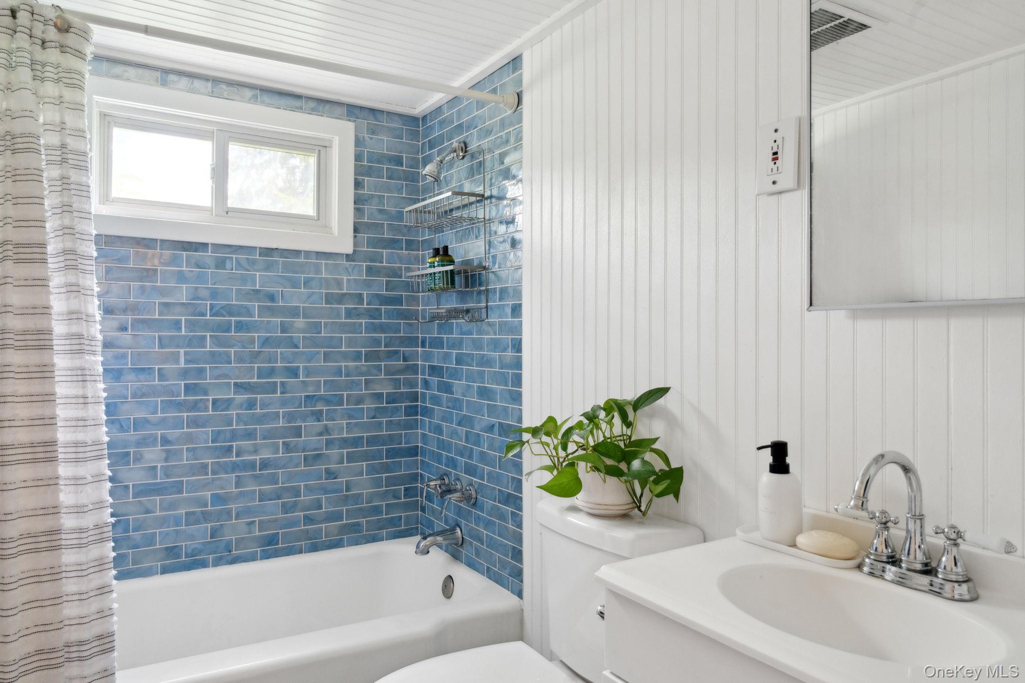 #14 photo, 3207-3209 Route 212, Woodstock , NY 12498