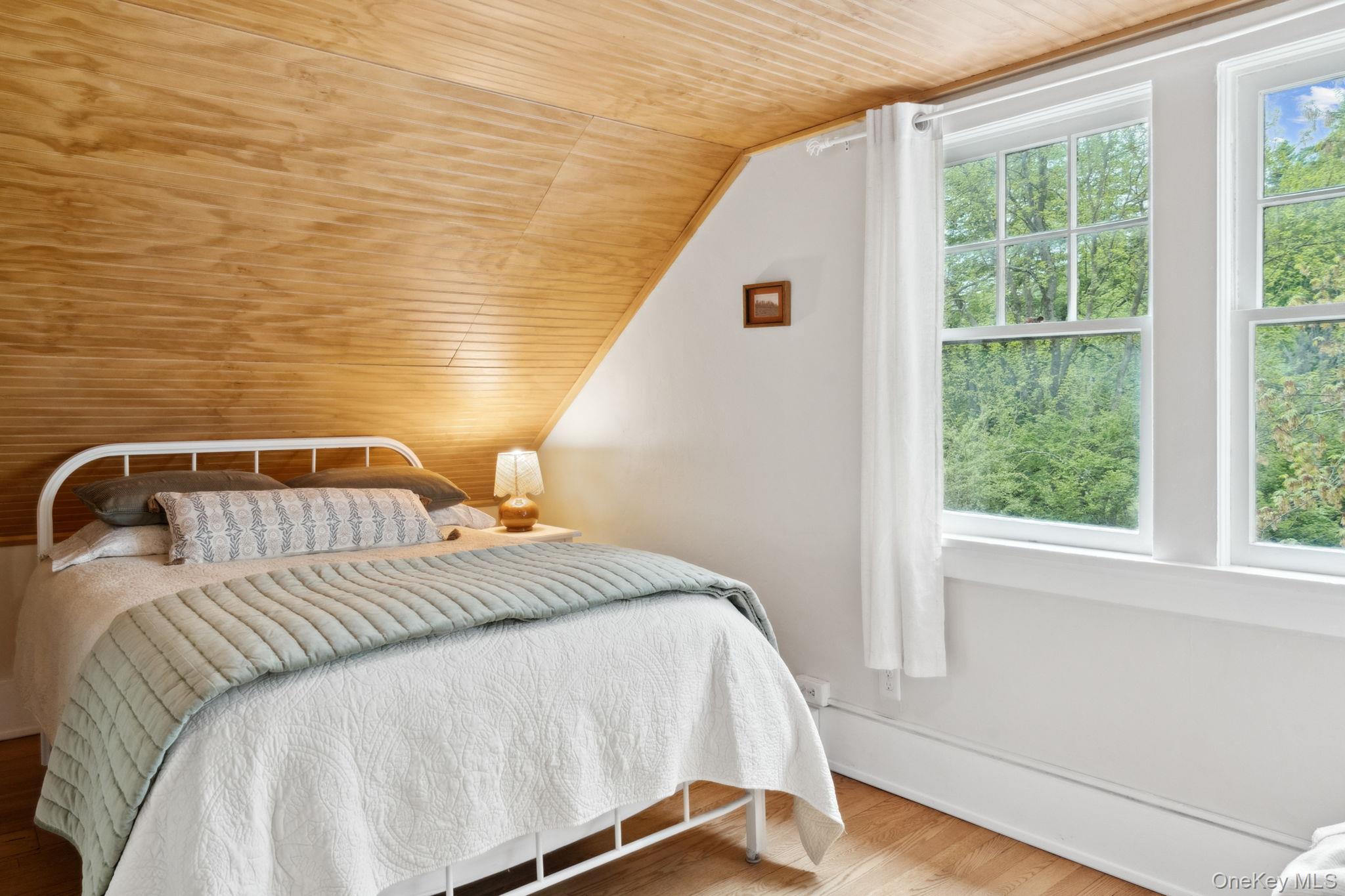 #16 photo, 3207-3209 Route 212, Woodstock , NY 12498