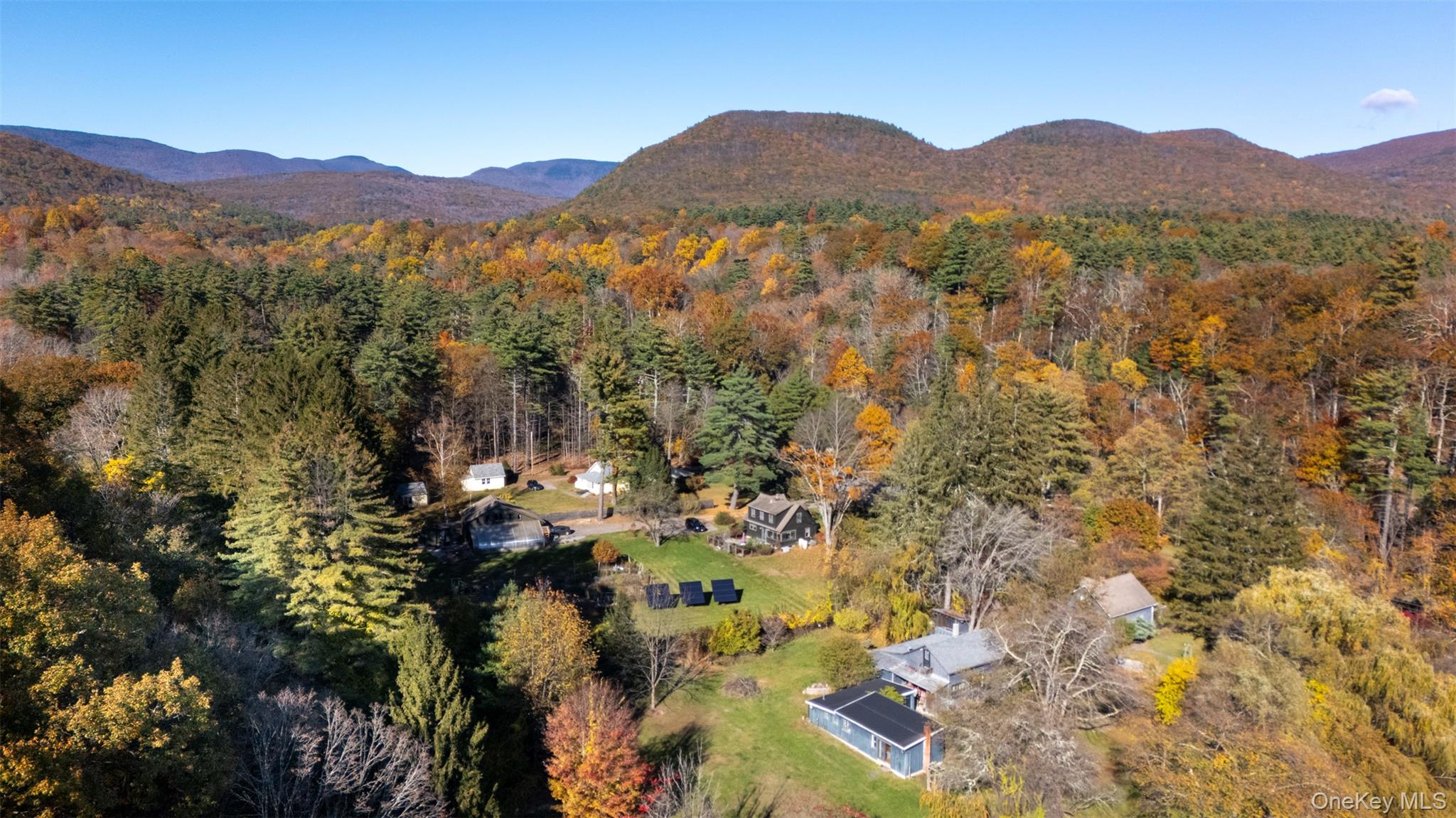 #4 photo, 3207-3209 Route 212, Woodstock , NY 12498