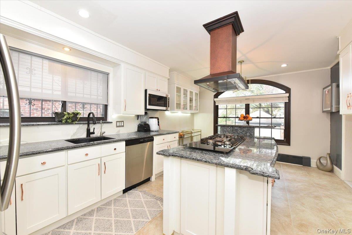 #7 photo, 85-35 Edgerton Boulevard, Jamaica Estates , NY 11432