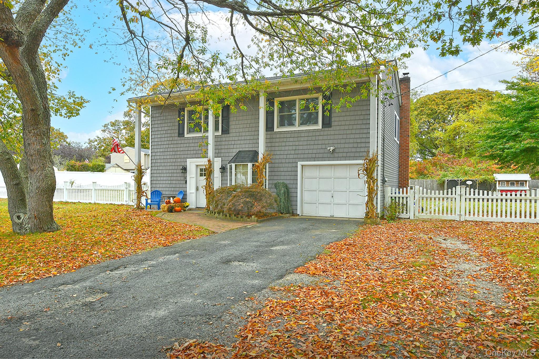 #4 photo, 31 Rome Street, East Patchogue , NY 11772