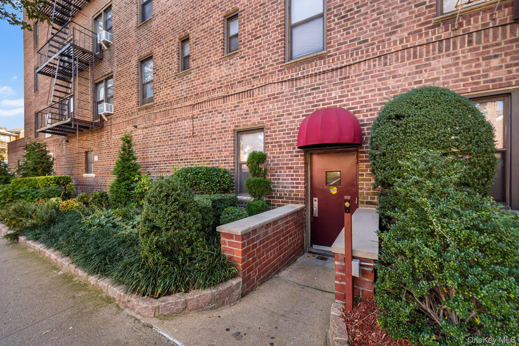 #4 photo, 7111 Yellowstone, Forest Hills , NY 11375