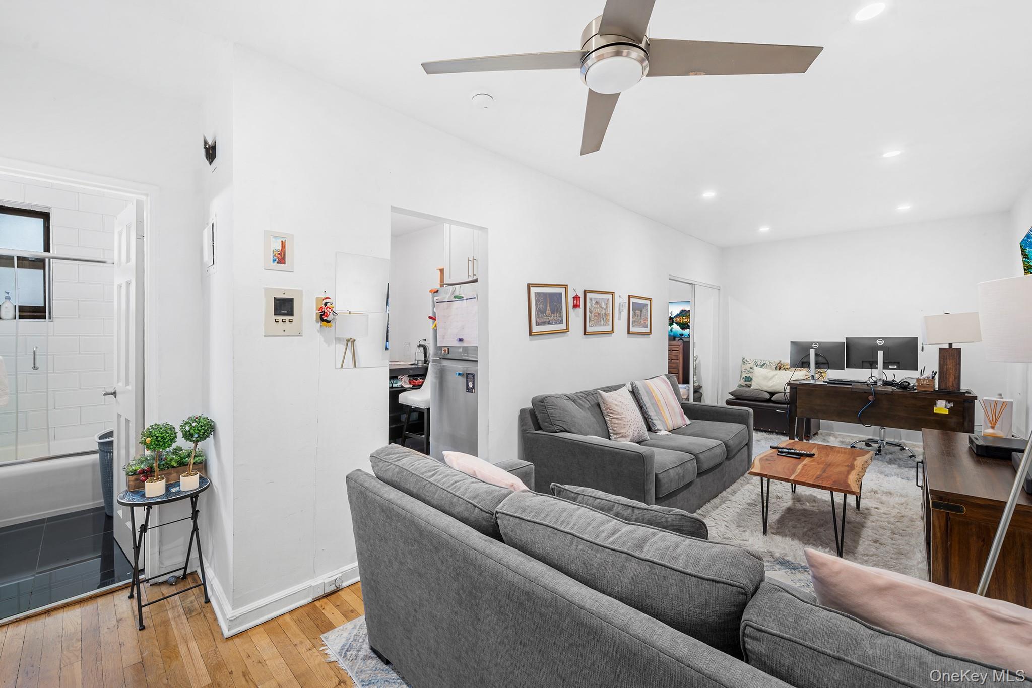 #6 photo, 7111 Yellowstone, Forest Hills , NY 11375