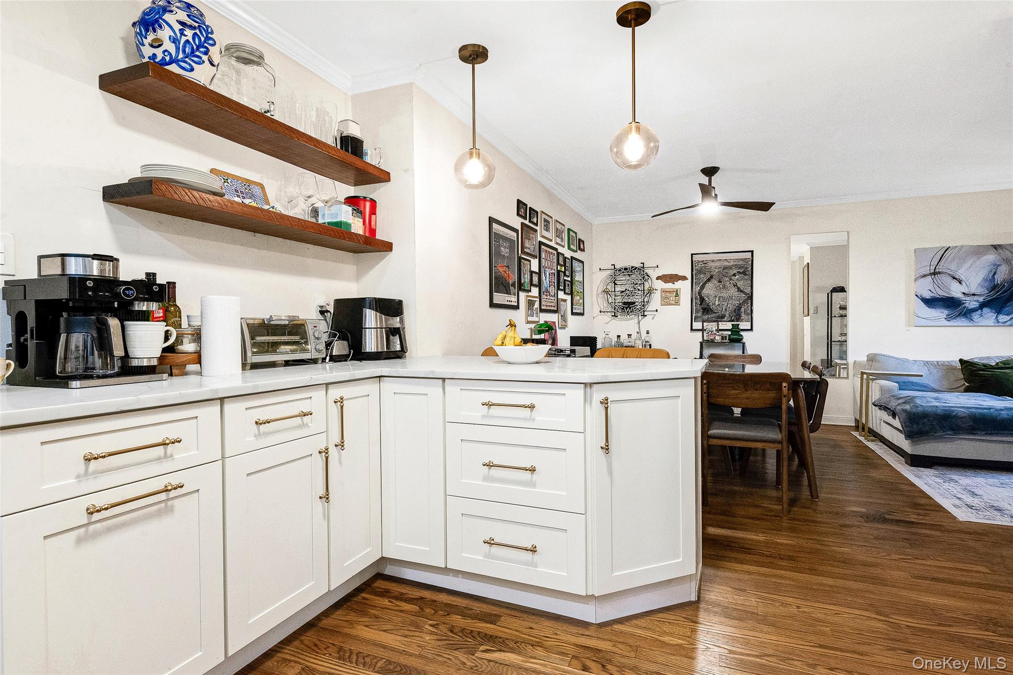 #10 photo, 100-11 67th Road, クイーンズ区 Forest Hills , NY 11375