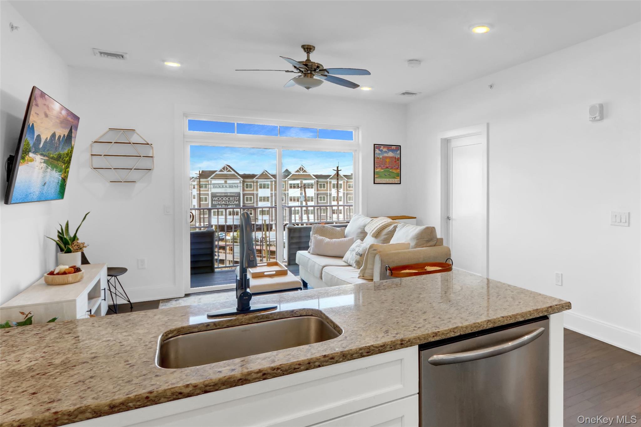 #8 photo, 233 Marina Pointe Drive, ナッソー郡 East Rockaway , NY 11518