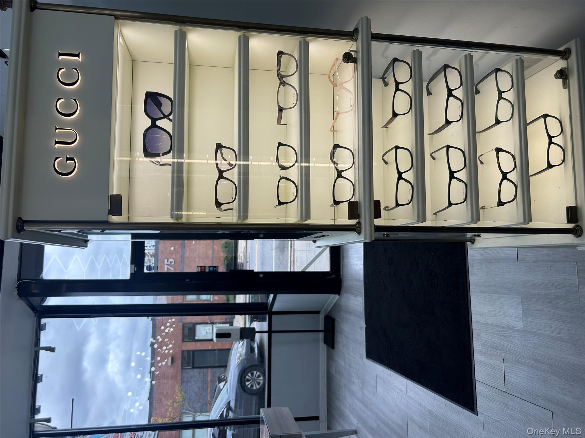 #3 photo, 78 Rockaway Avenue, ナッソー郡 Valley Stream , NY 11580