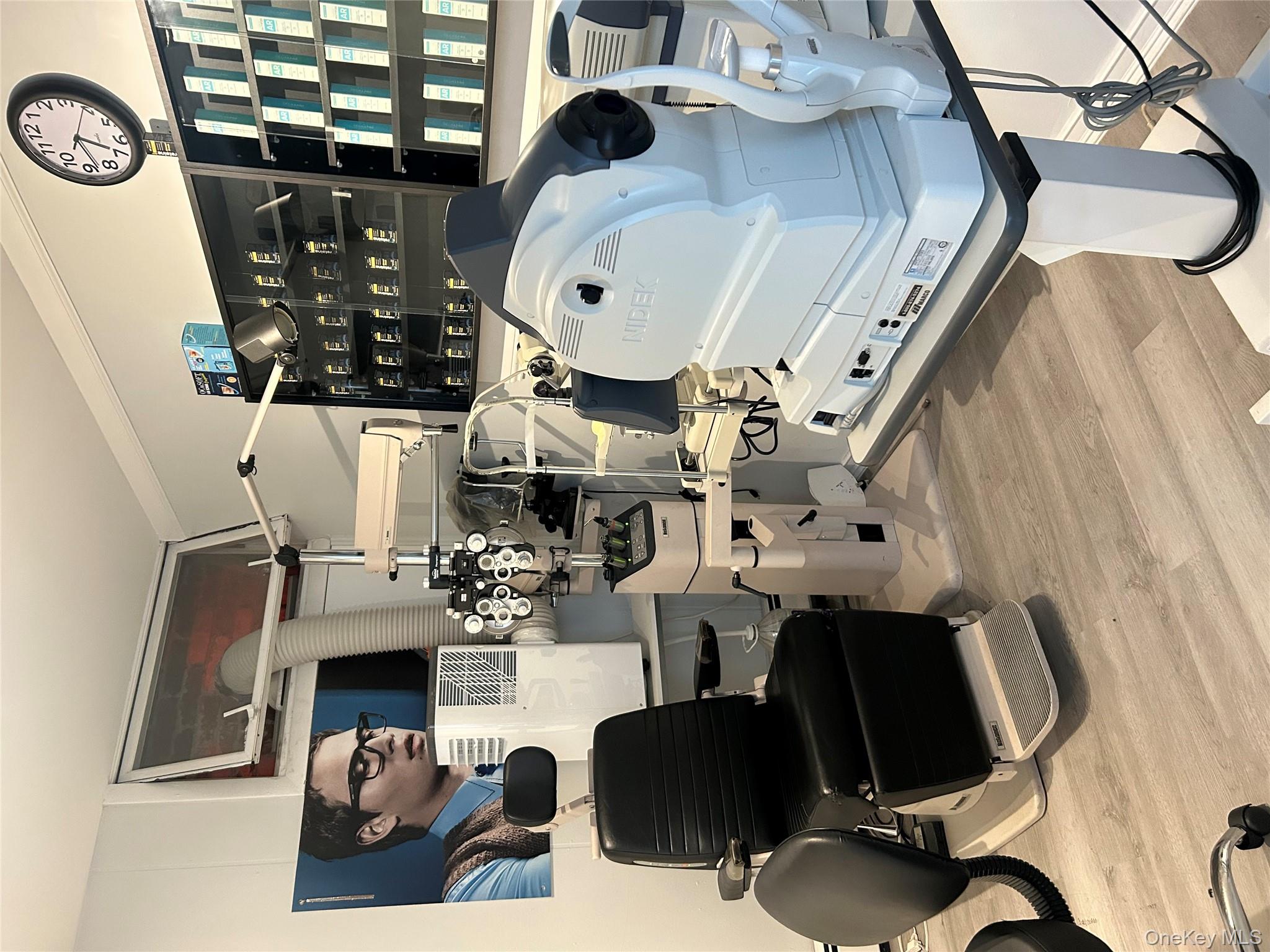 #7 photo, 78 Rockaway Avenue, ナッソー郡 Valley Stream , NY 11580