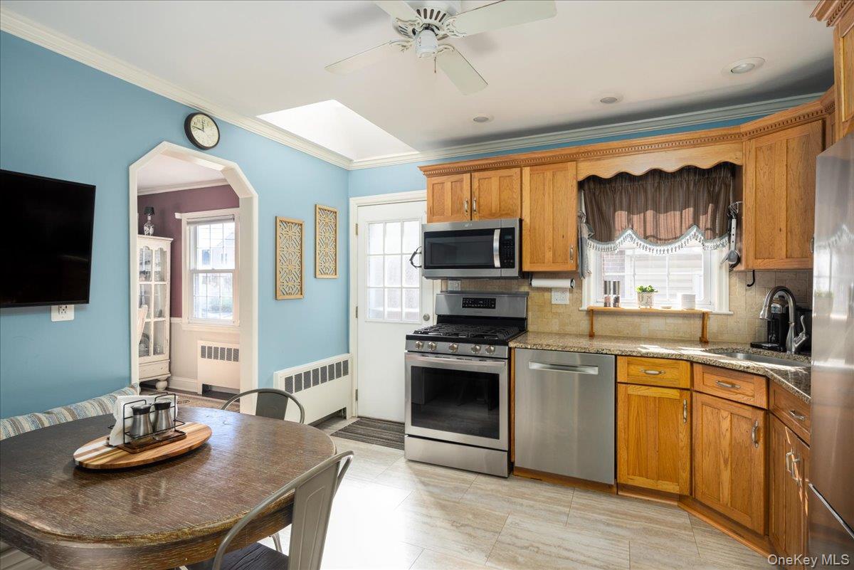 #7 photo, 301 Concord Avenue, ナッソー郡 West Hempstead , NY 11552