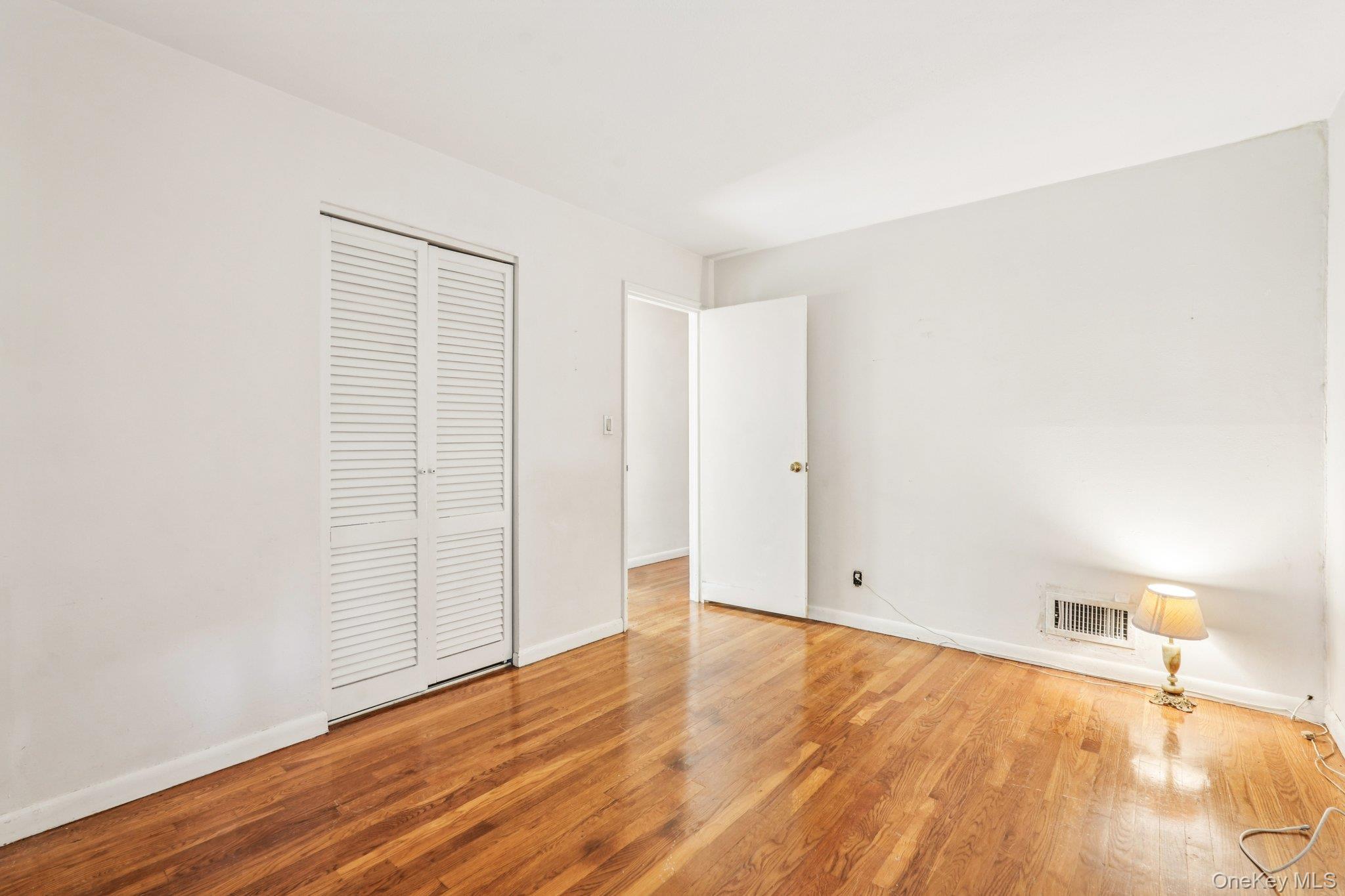 #14 photo, 71 Dora Lane, New Rochelle , NY 10804