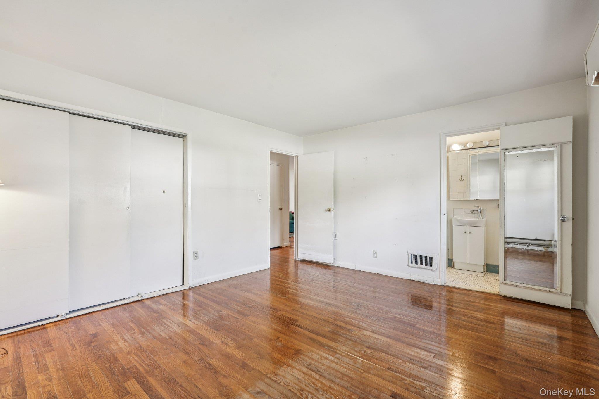 #18 photo, 71 Dora Lane, New Rochelle , NY 10804