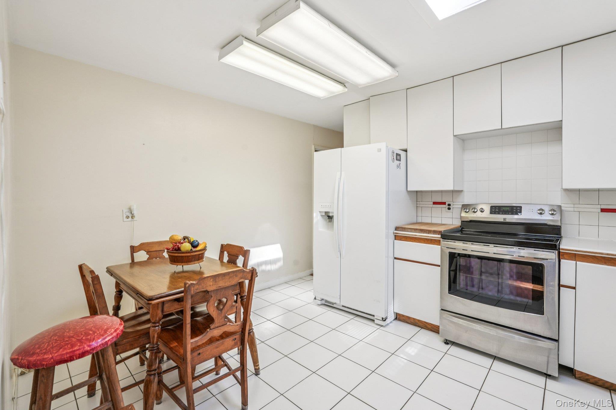 #7 photo, 71 Dora Lane, New Rochelle , NY 10804