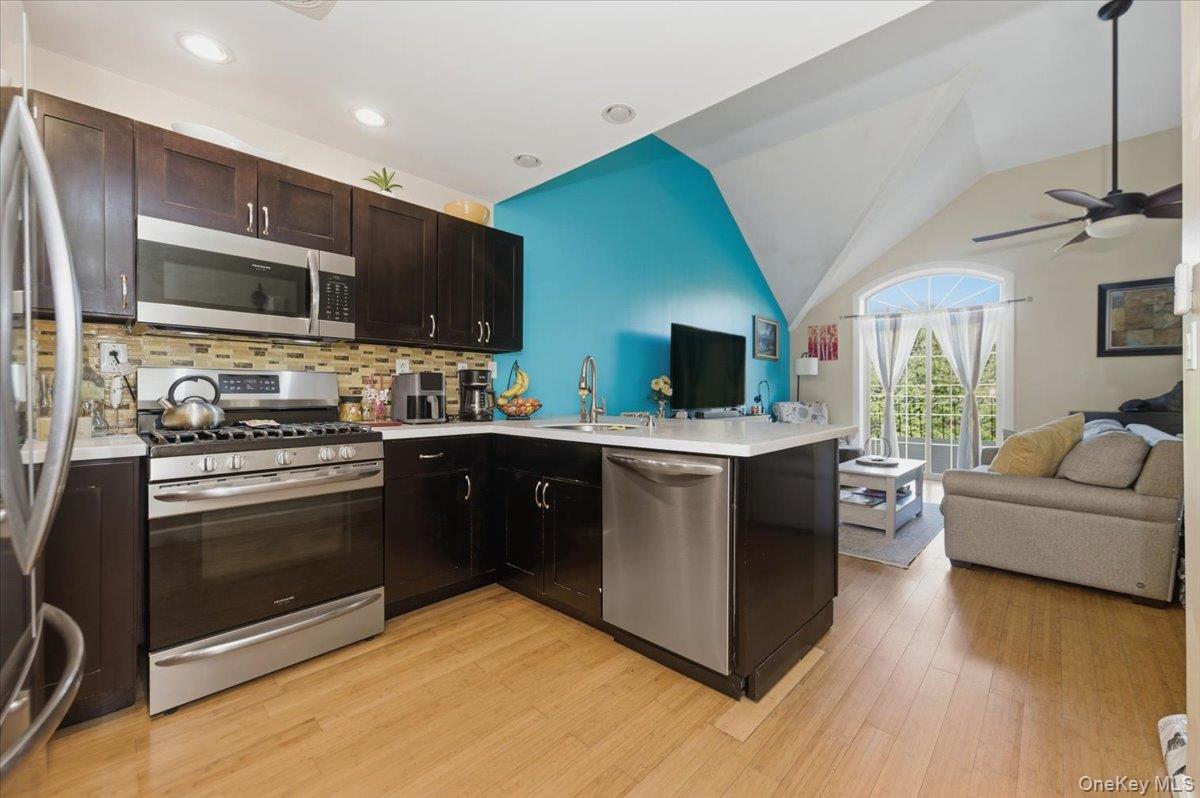 #1 photo, 2853 Ely Avenue, ブロンクス区 Bronx , NY 10469