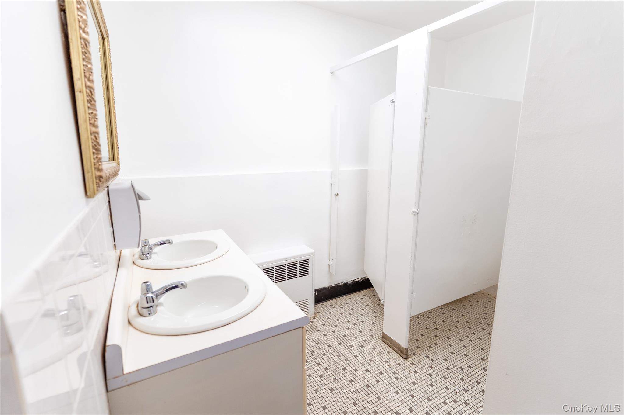 #18 photo, 3410 De Reimer Avenue, ブロンクス区 Bronx , NY 10475