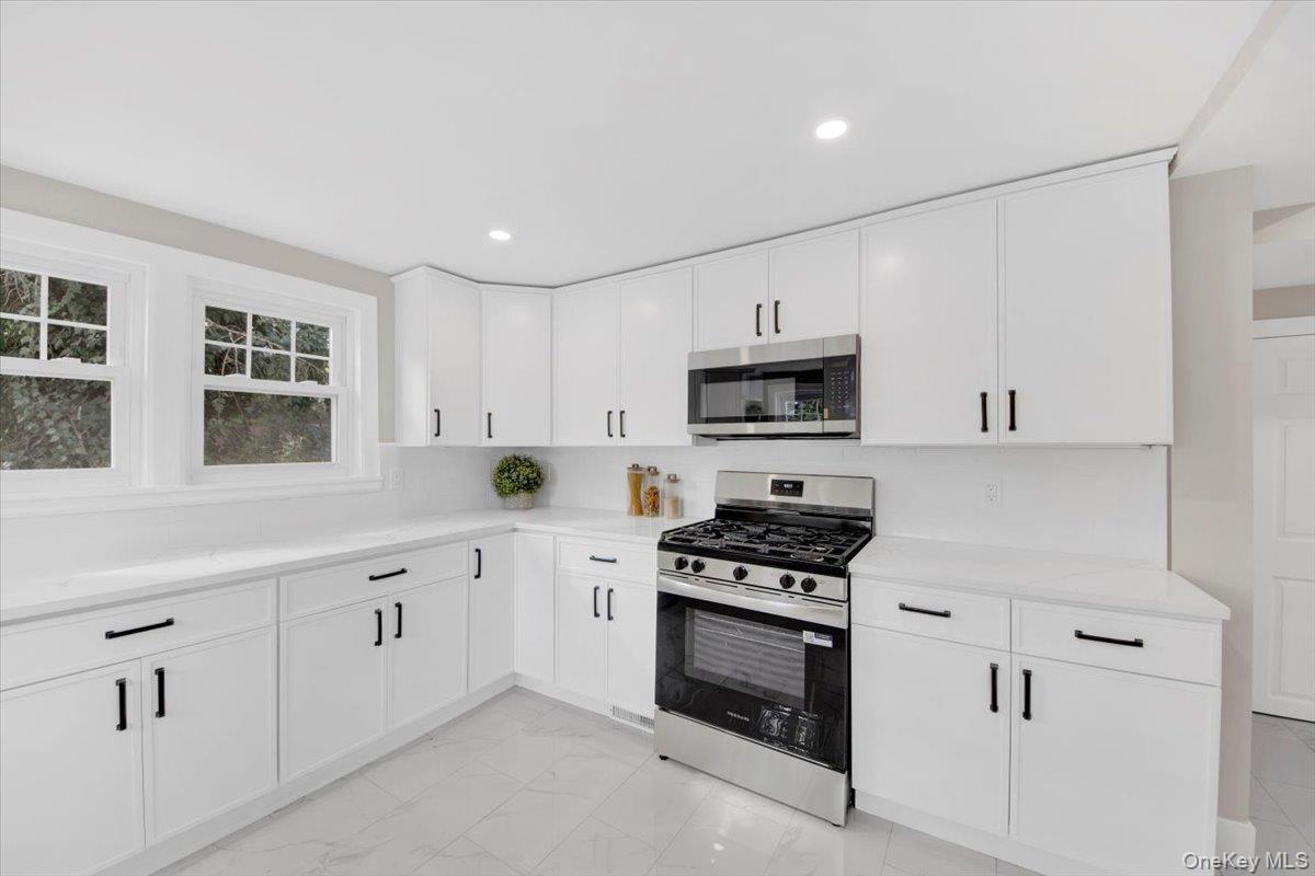 #14 photo, 34 Kings Ferry Road, Montrose , NY 10548