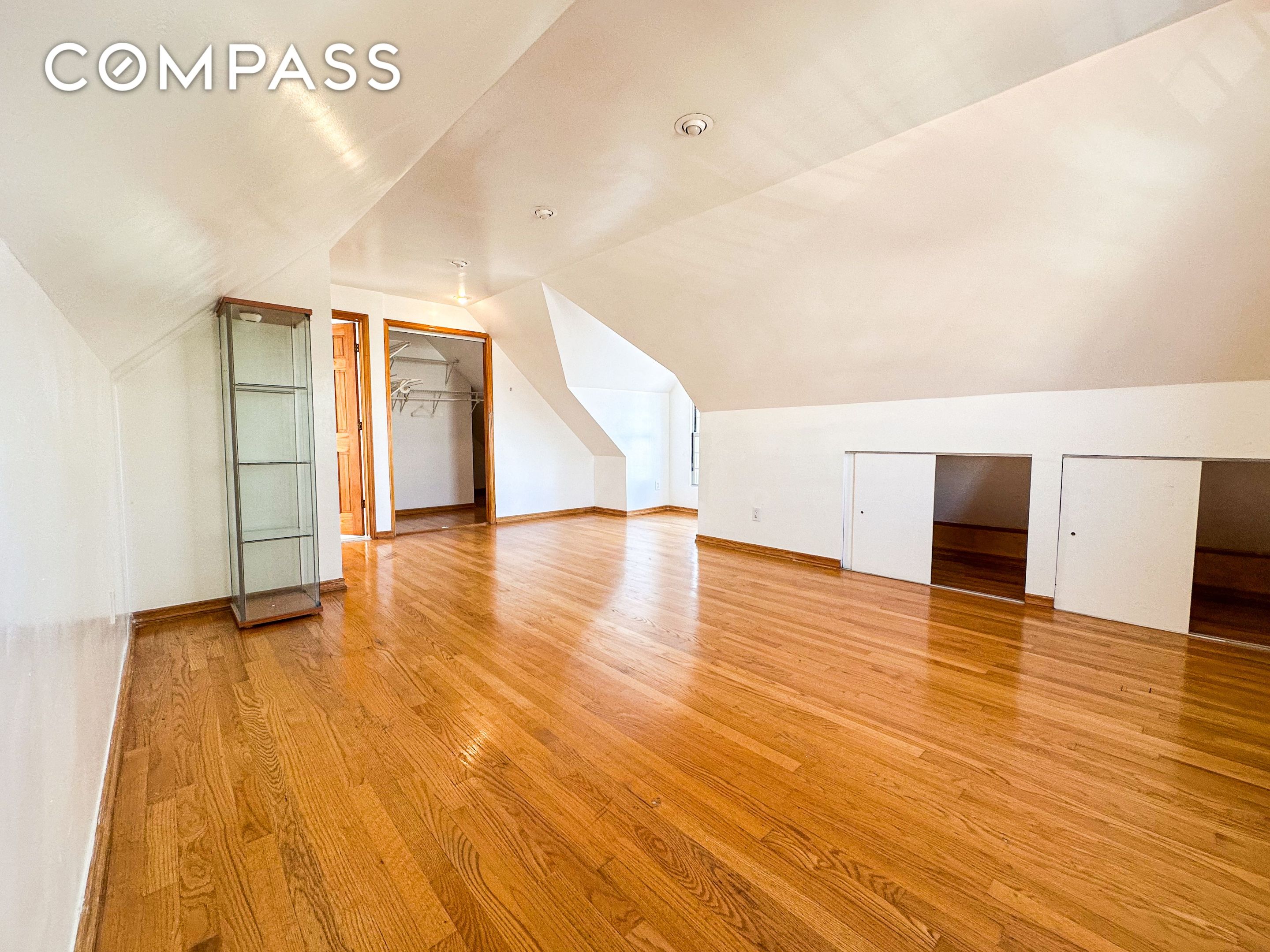 #12 photo, Maspeth, クイーンズ区 Maspeth , NY 11378