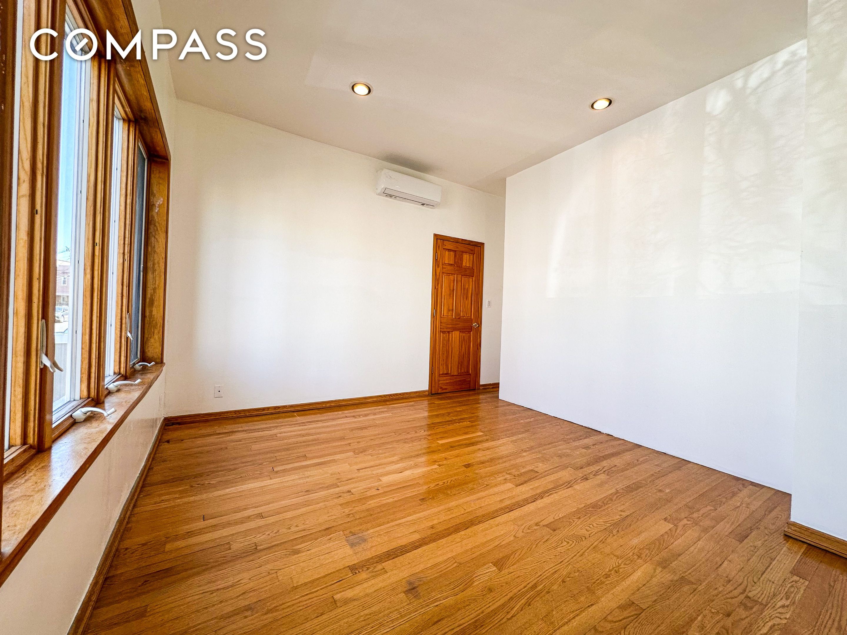 #9 photo, Maspeth, クイーンズ区 Maspeth , NY 11378