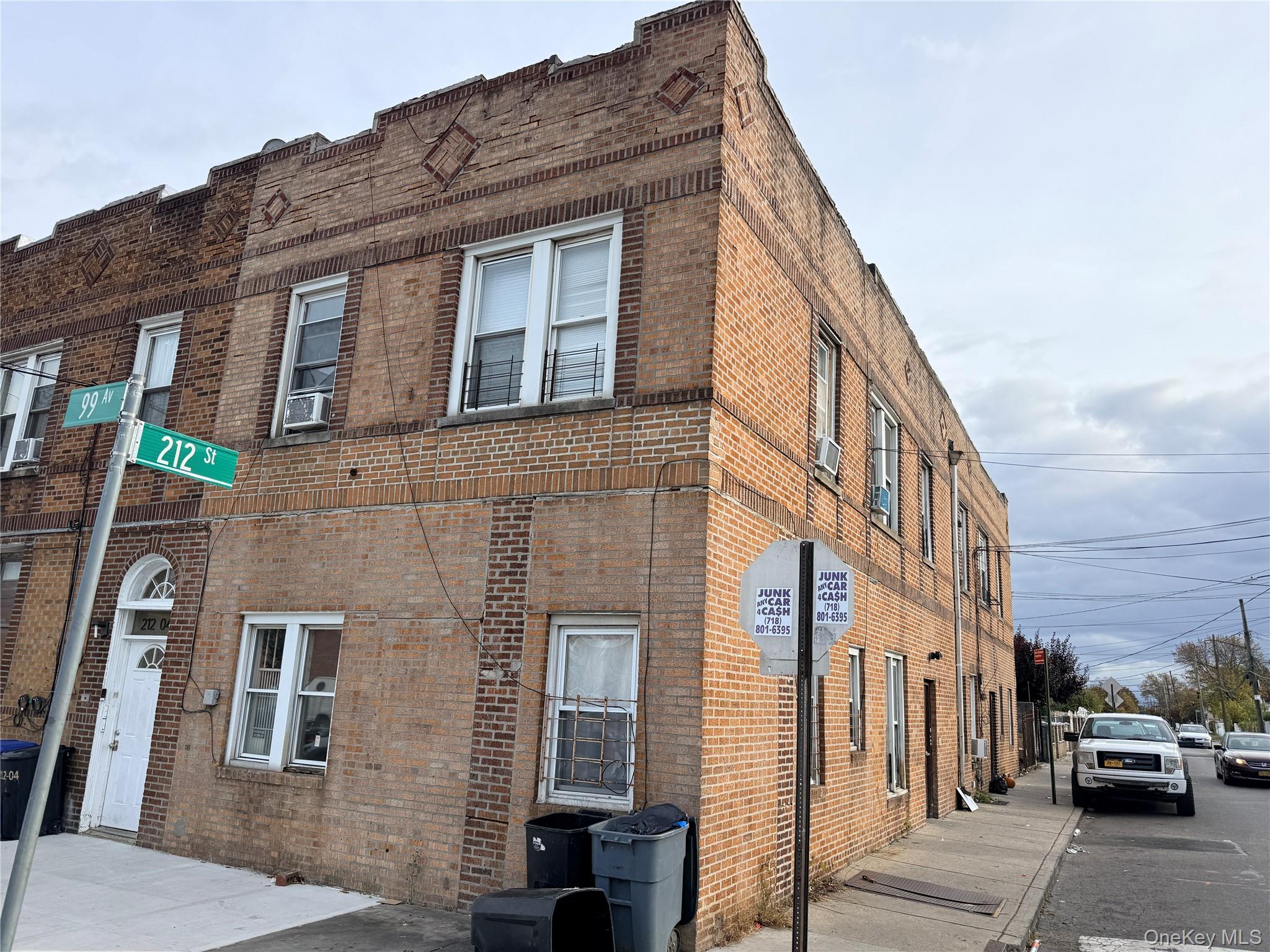 #1 photo, 9903 212th Street, クイーンズ区 Queens Village , NY 11429