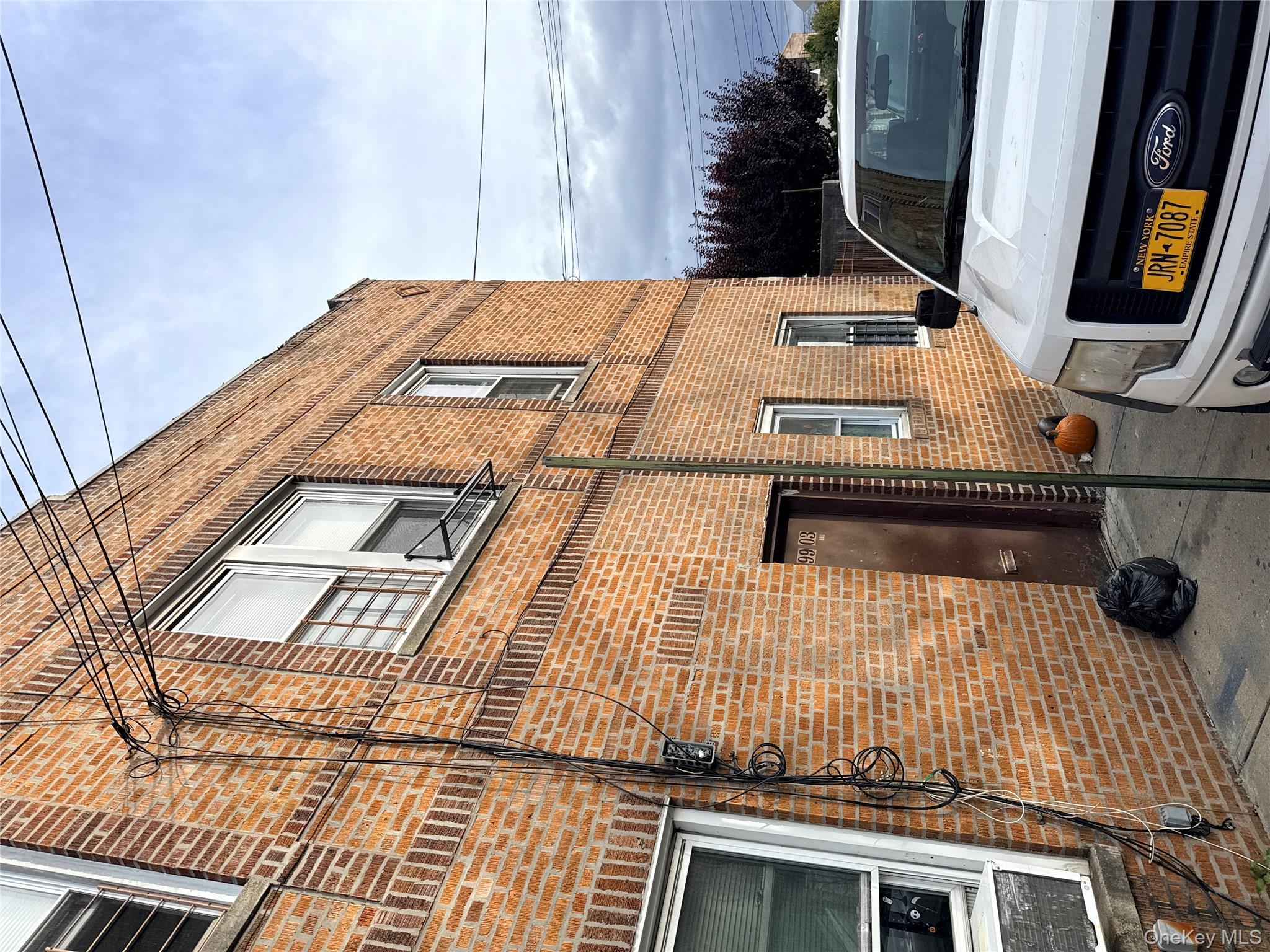 #5 photo, 9903 212th Street, クイーンズ区 Queens Village , NY 11429