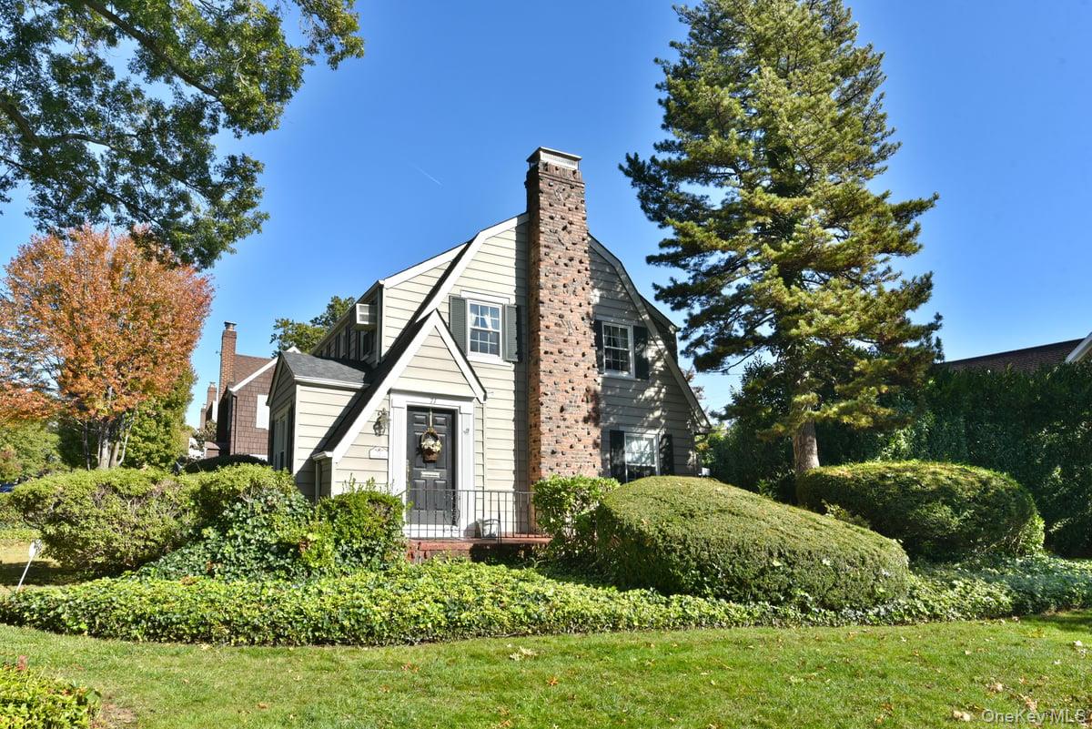 #1 photo, 71 Chester Avenue, ナッソー郡 Garden City , NY 11530