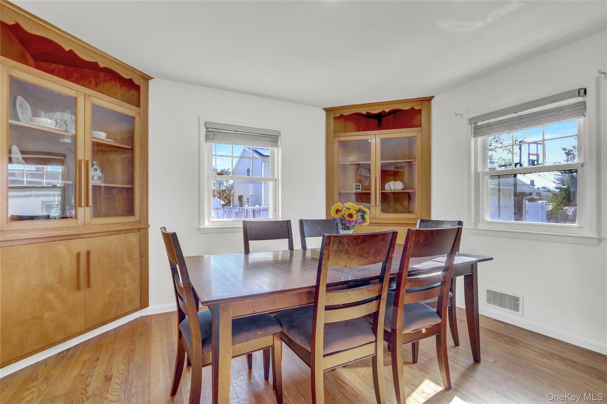 #11 photo, 11 W 2nd Street, サフォーク郡 Deer Park , NY 11729