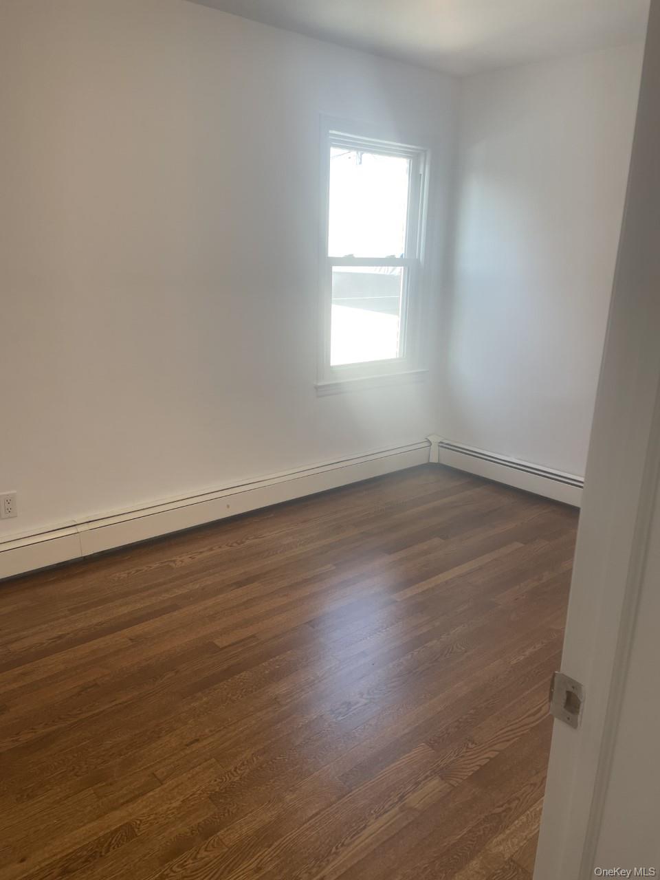 #12 photo, 1016 Oaks Drive, ナッソー郡 Franklin Square , NY 11010