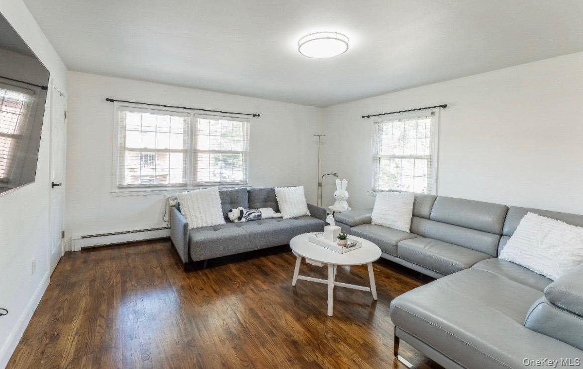 #3 photo, 4 Windermere Place, ナッソー郡 Rockville Centre , NY 11570