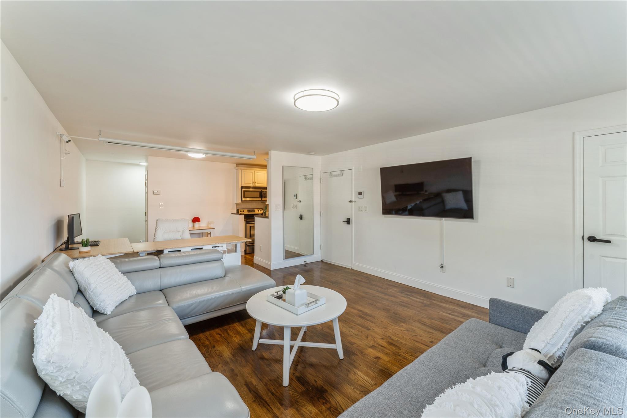 #5 photo, 4 Windermere Place, ナッソー郡 Rockville Centre , NY 11570