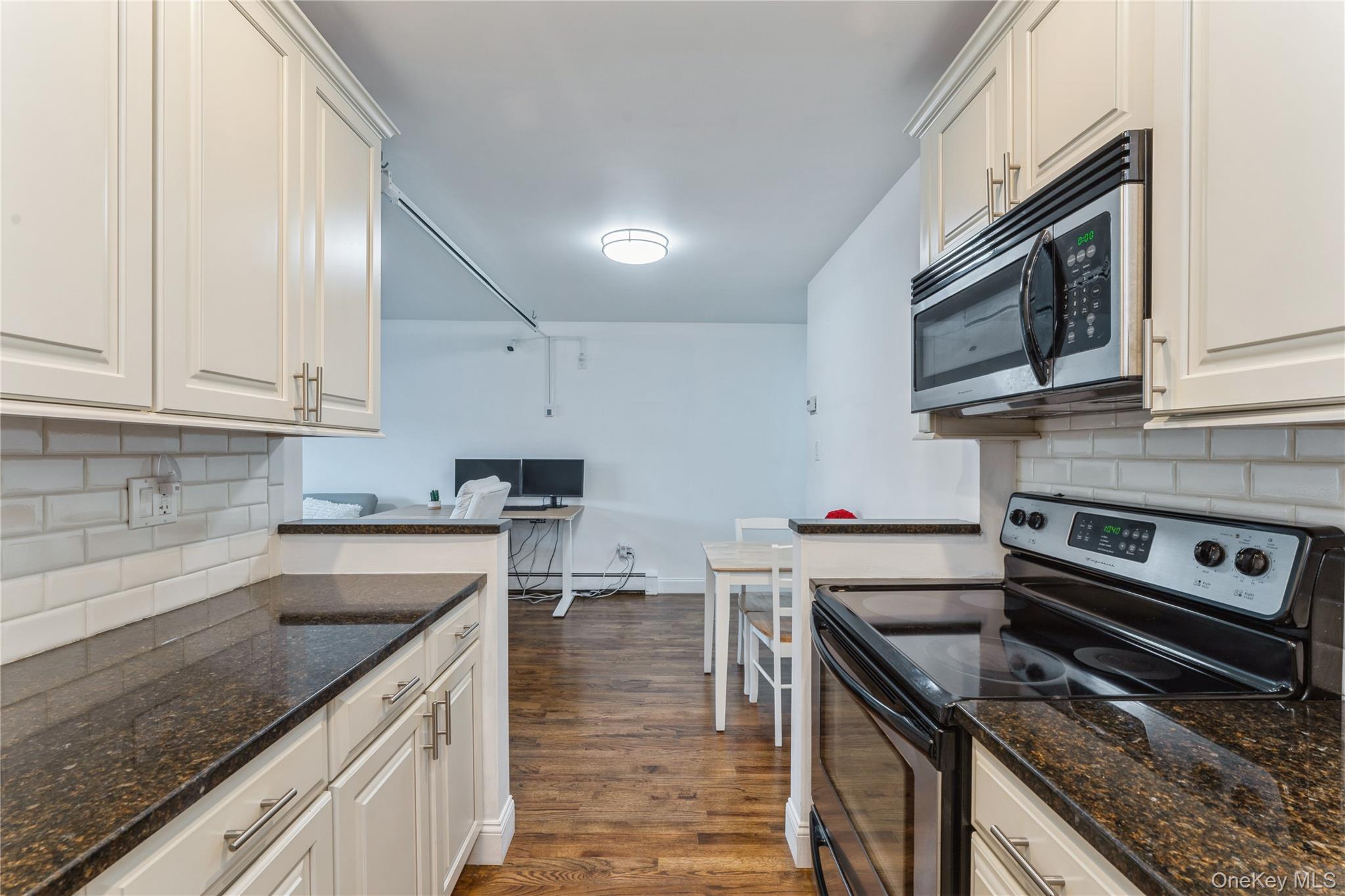 #9 photo, 4 Windermere Place, ナッソー郡 Rockville Centre , NY 11570