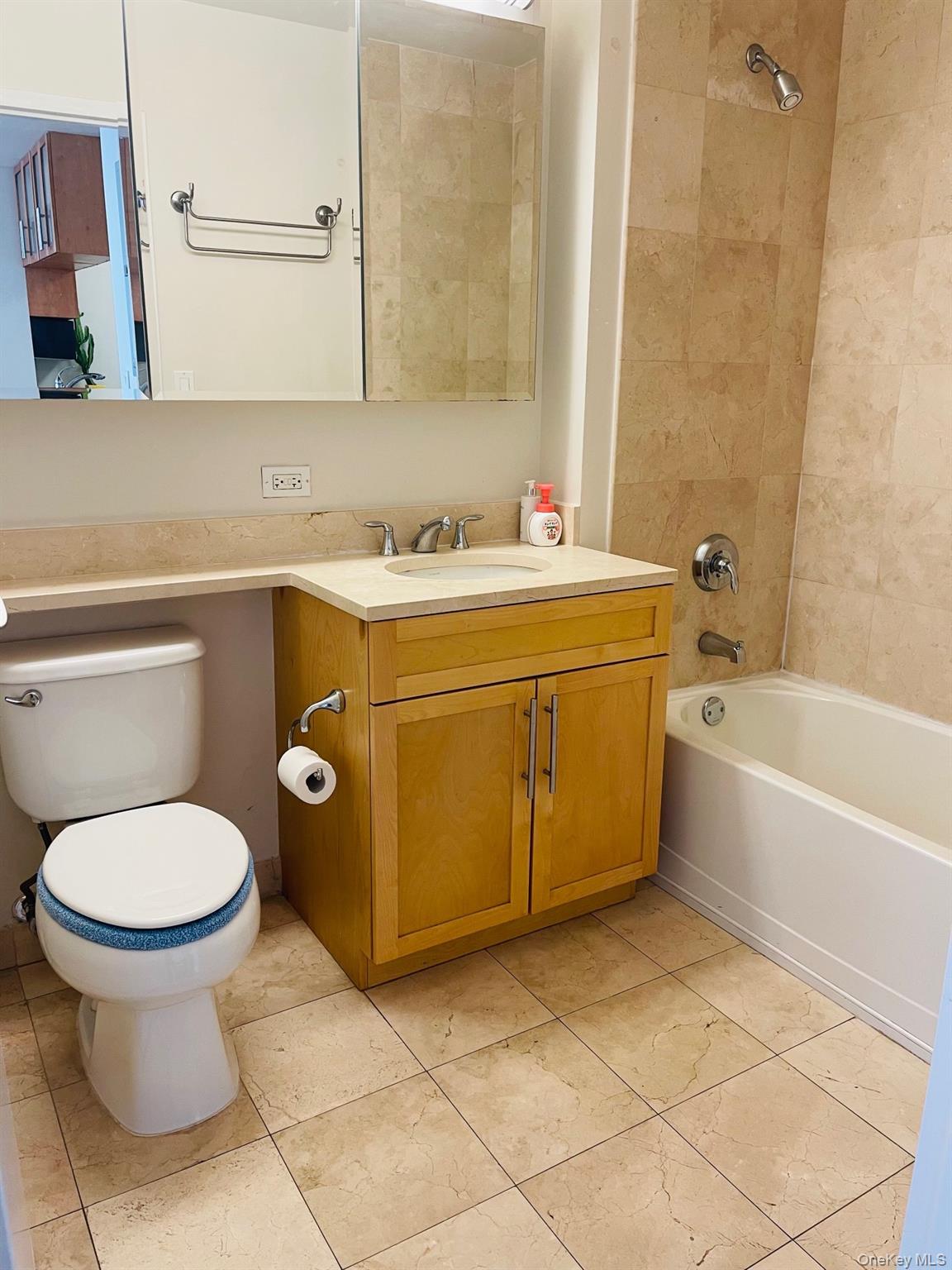 #11 photo, 40-26 college point Boulevard, Flushing , NY 11354