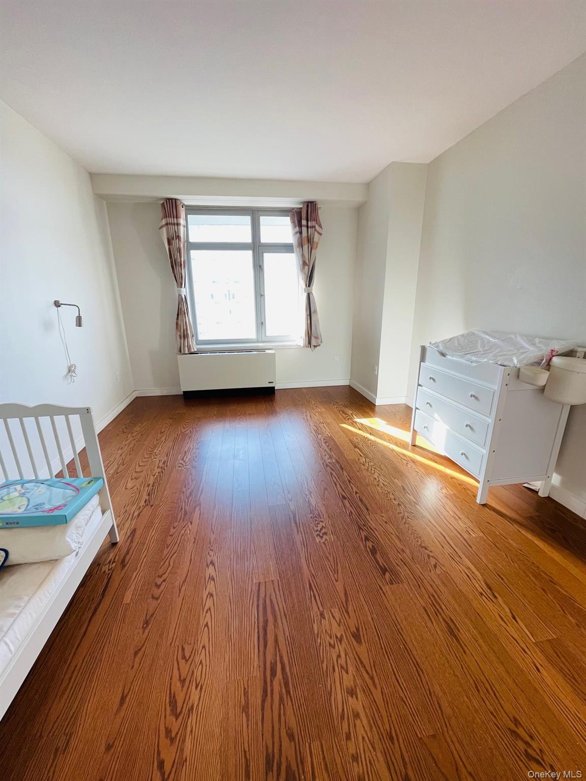 #6 photo, 40-26 college point Boulevard, Flushing , NY 11354