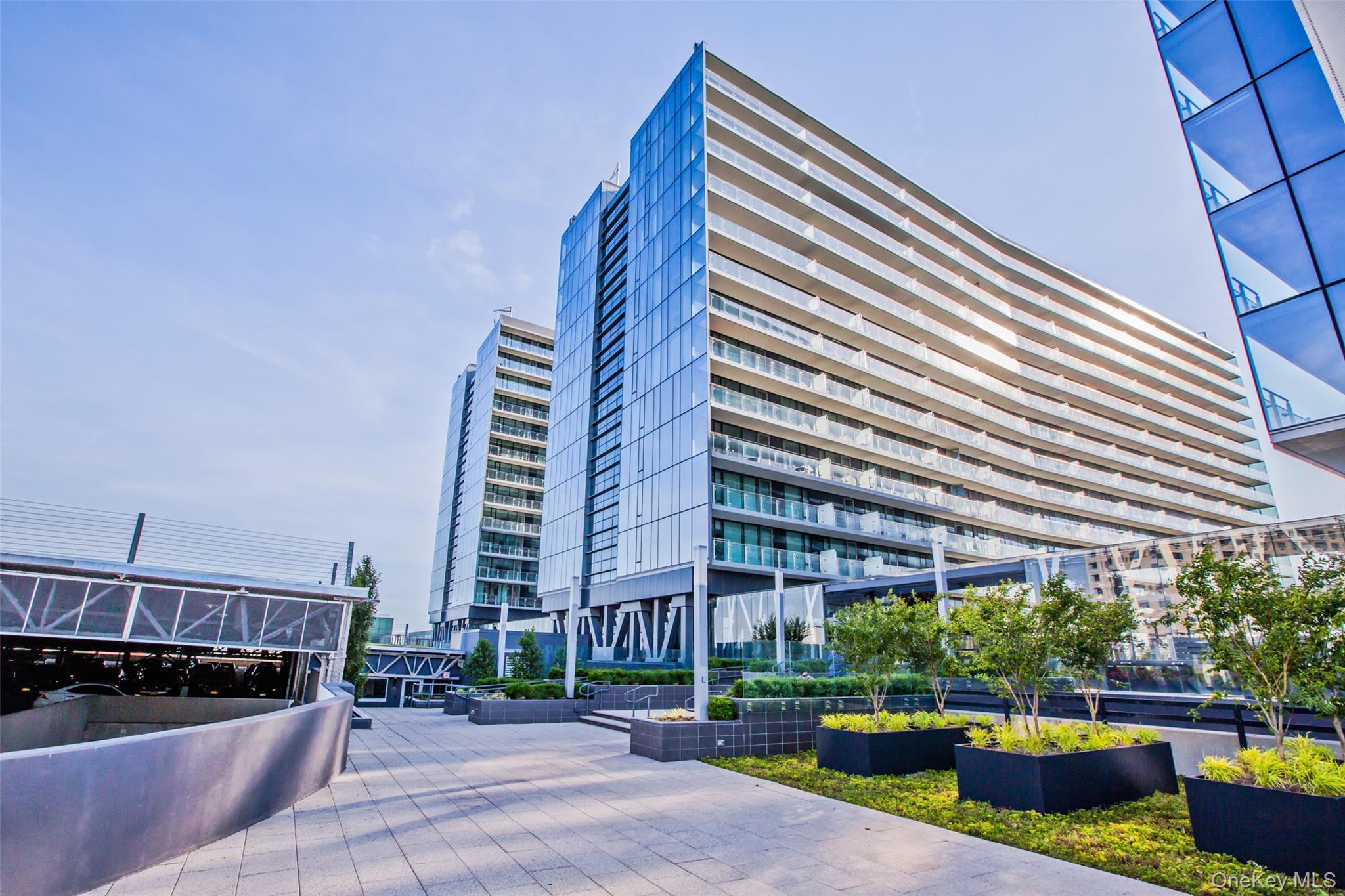 #1 photo, 131-01 40th Road, クイーンズ区 Flushing , NY 11354