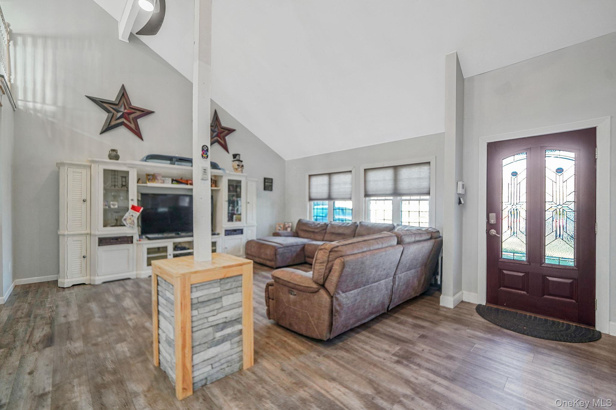 #3 photo, 36 American Avenue, 东长岛 科勒姆 Coram , NY 11727