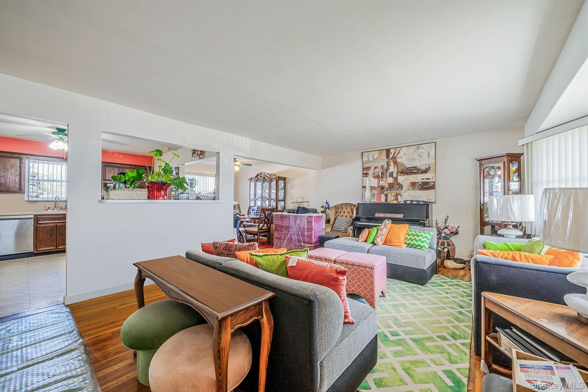 #3 photo, 2595 Castle Court, ナッソー郡 North Bellmore , NY 11710