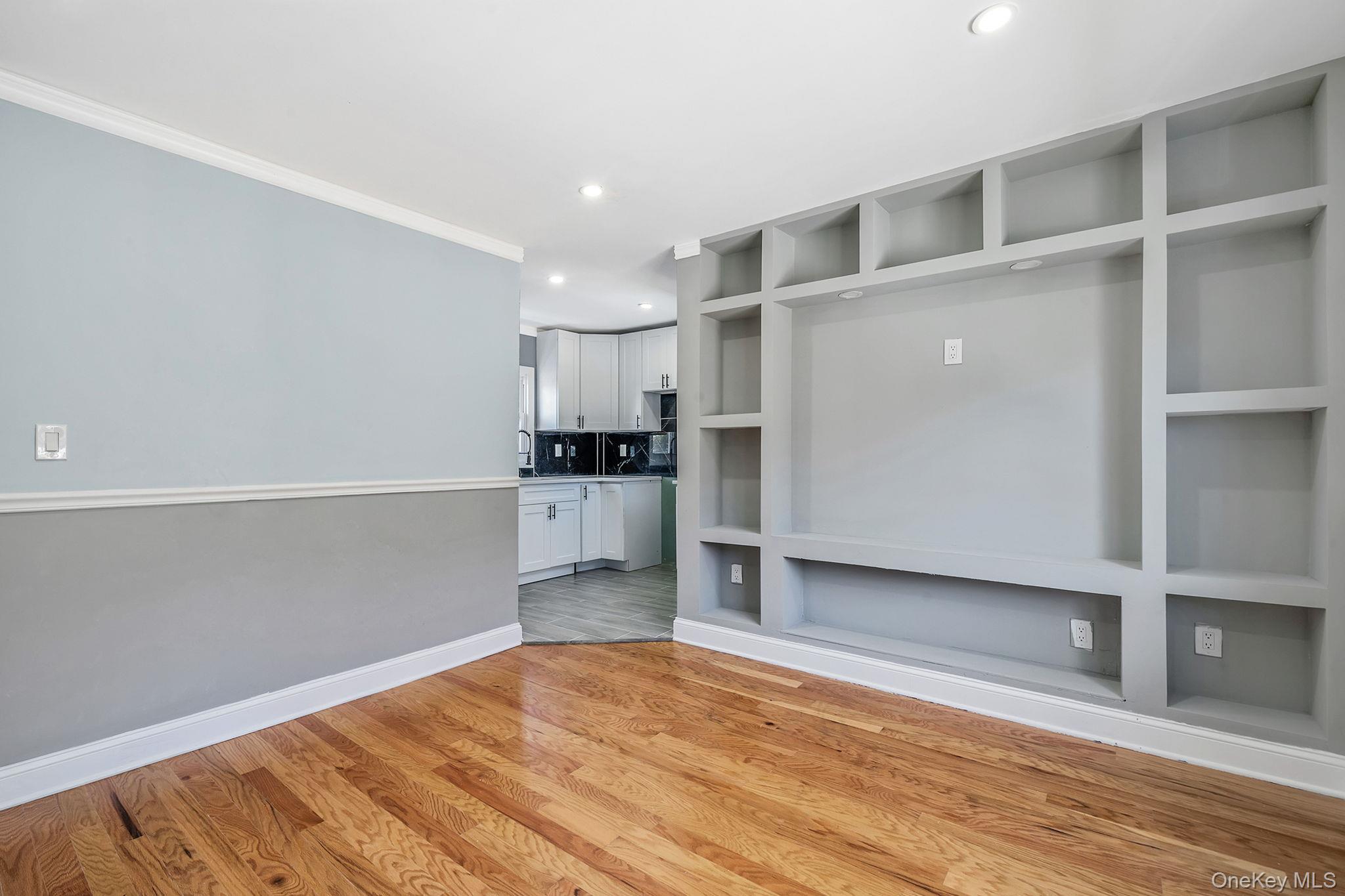 #13 photo, 23 Maple Avenue, ナッソー郡 Hempstead , NY 11550