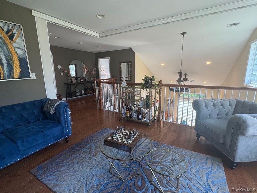 #16 photo, 109 Manitou Trail, サフォーク郡 Kings Park , NY 11754