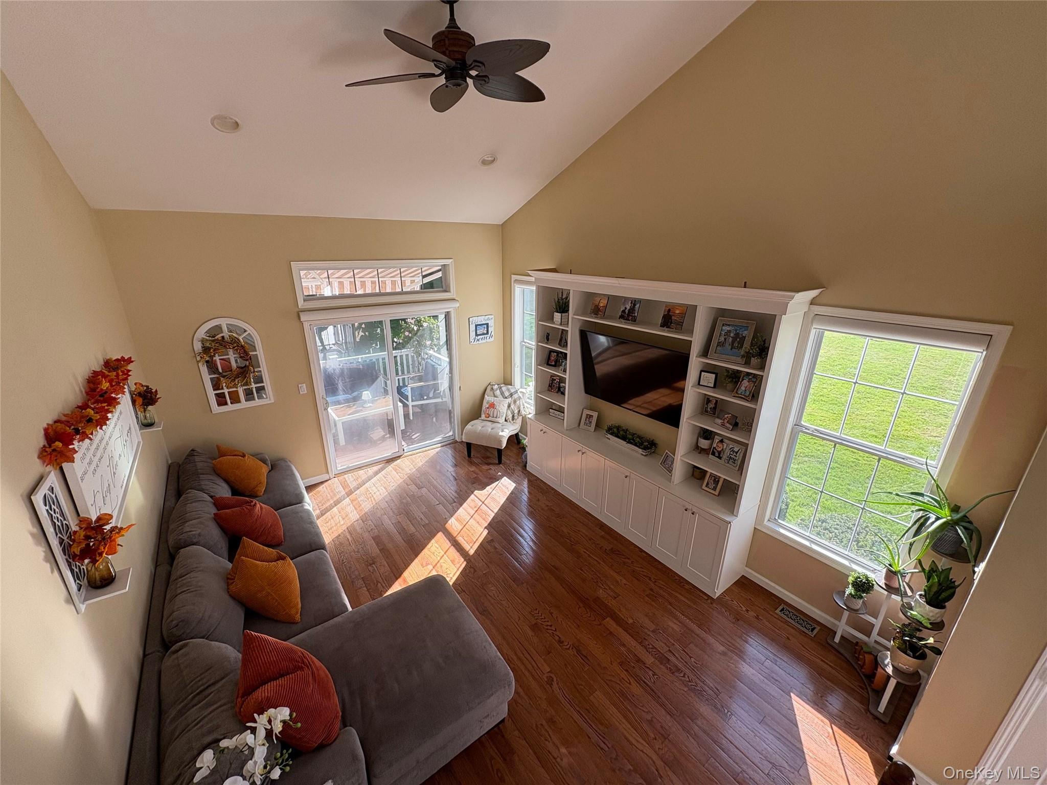 #17 photo, 109 Manitou Trail, サフォーク郡 Kings Park , NY 11754