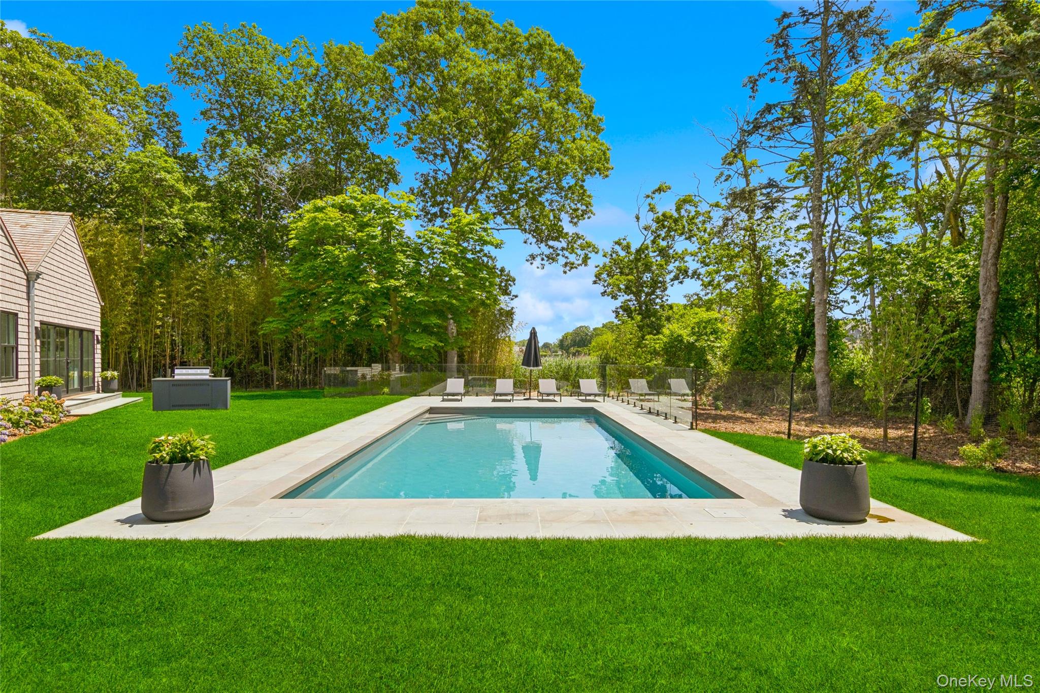 #11 photo, 16 Walker Court, サフォーク郡 East Quogue , NY 11942